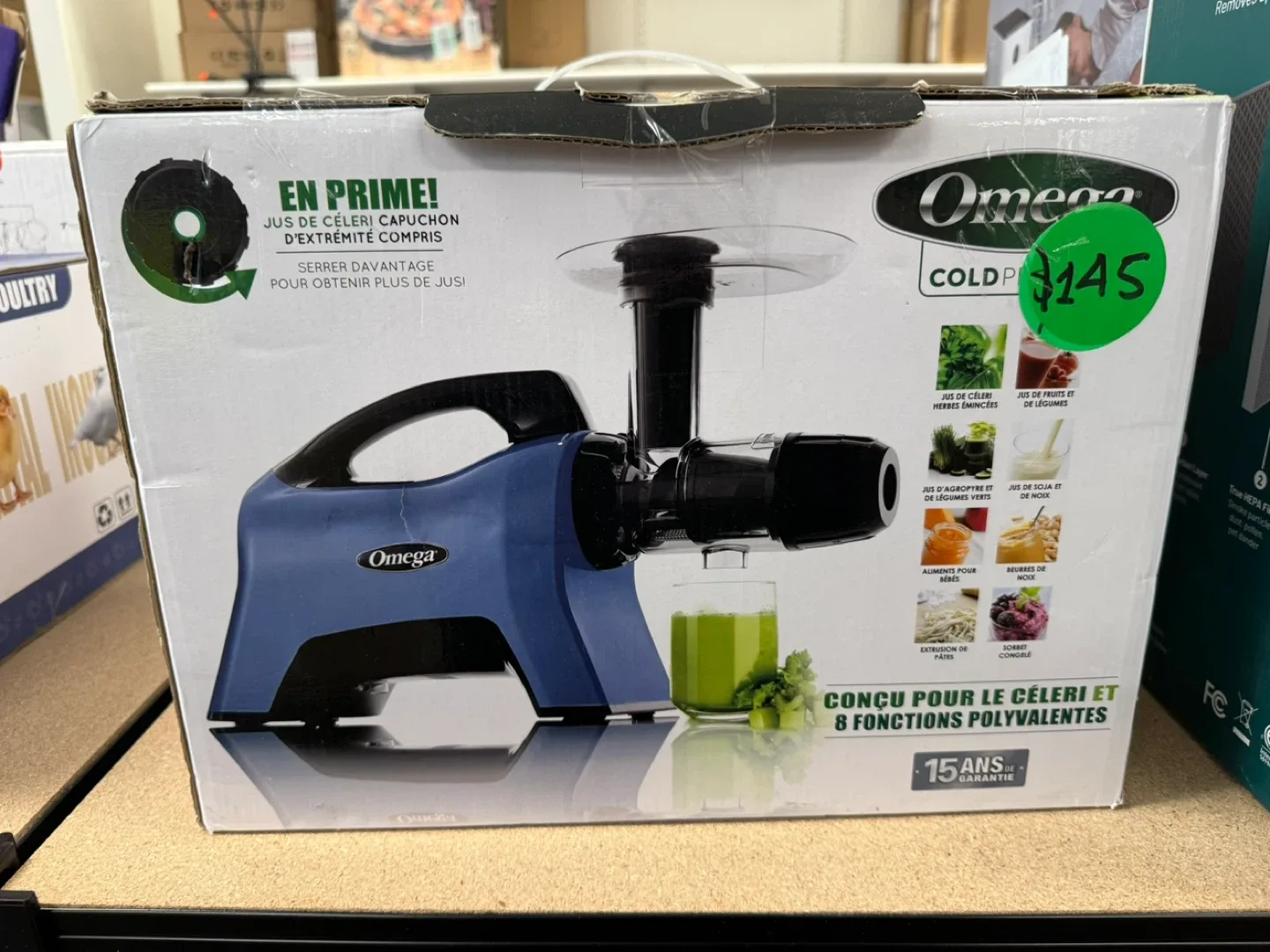 Omega Cold Press Juicer - Like New! thumbnail
