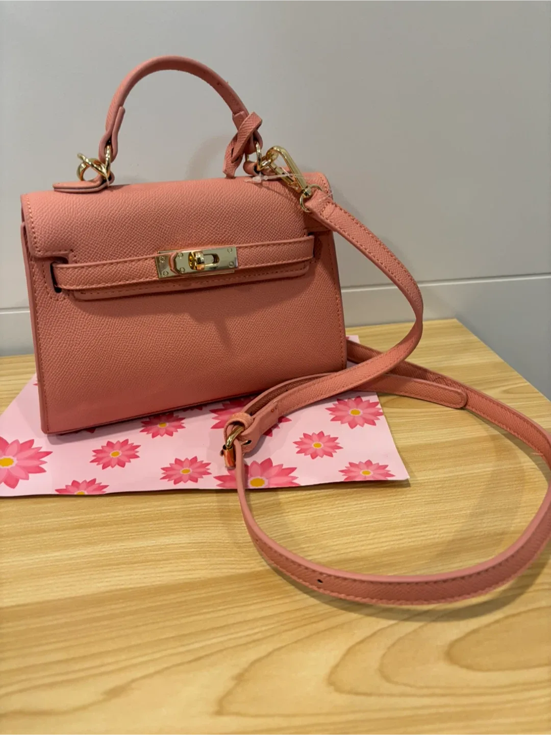 Inspired Lux purse thumbnail