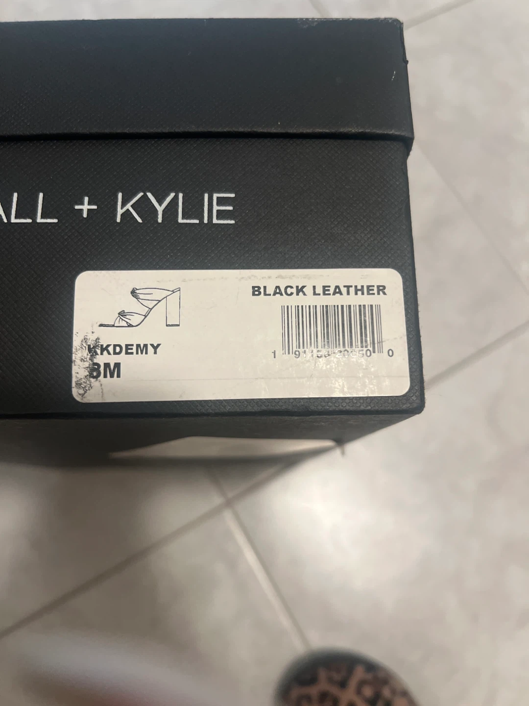 Kendall + Kylie Black Leather Heels - Size 8M - photo 3