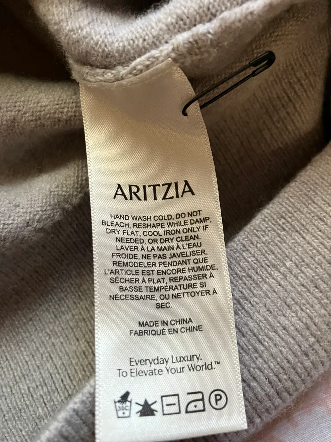 (Aritzia Babaton) Wool Sleeveless Sweater - Size Women XL image indicator(3)