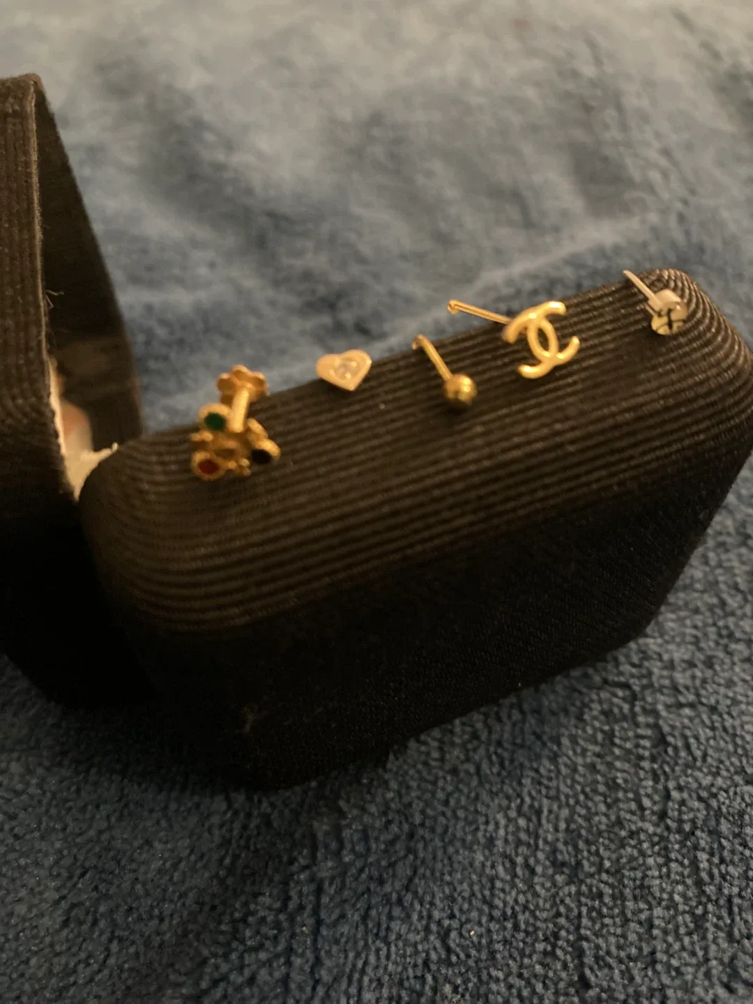 Gold Nose ring thumbnail