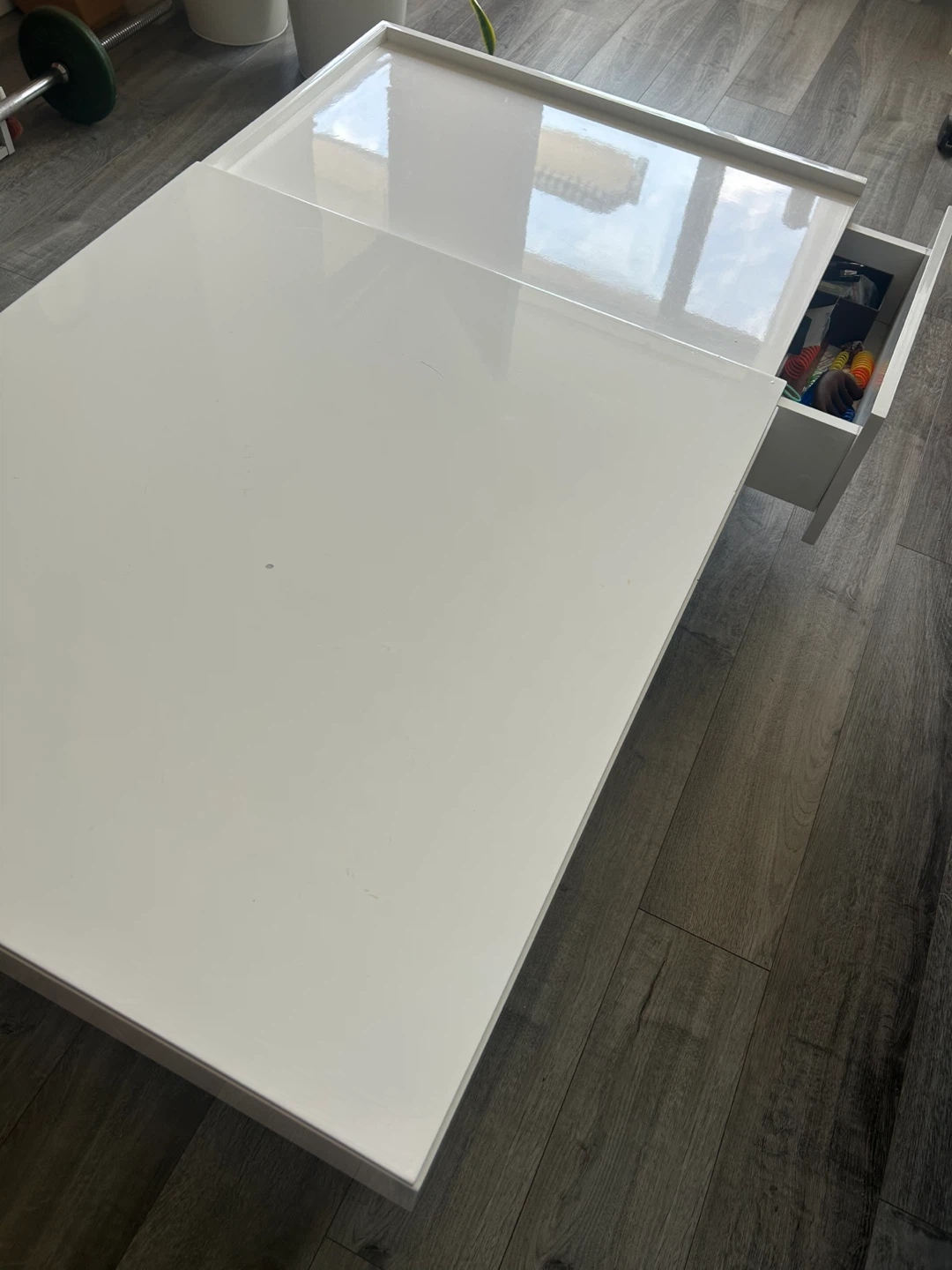 White Lift-Top Coffee Table 47x27.5 inches - photo 3