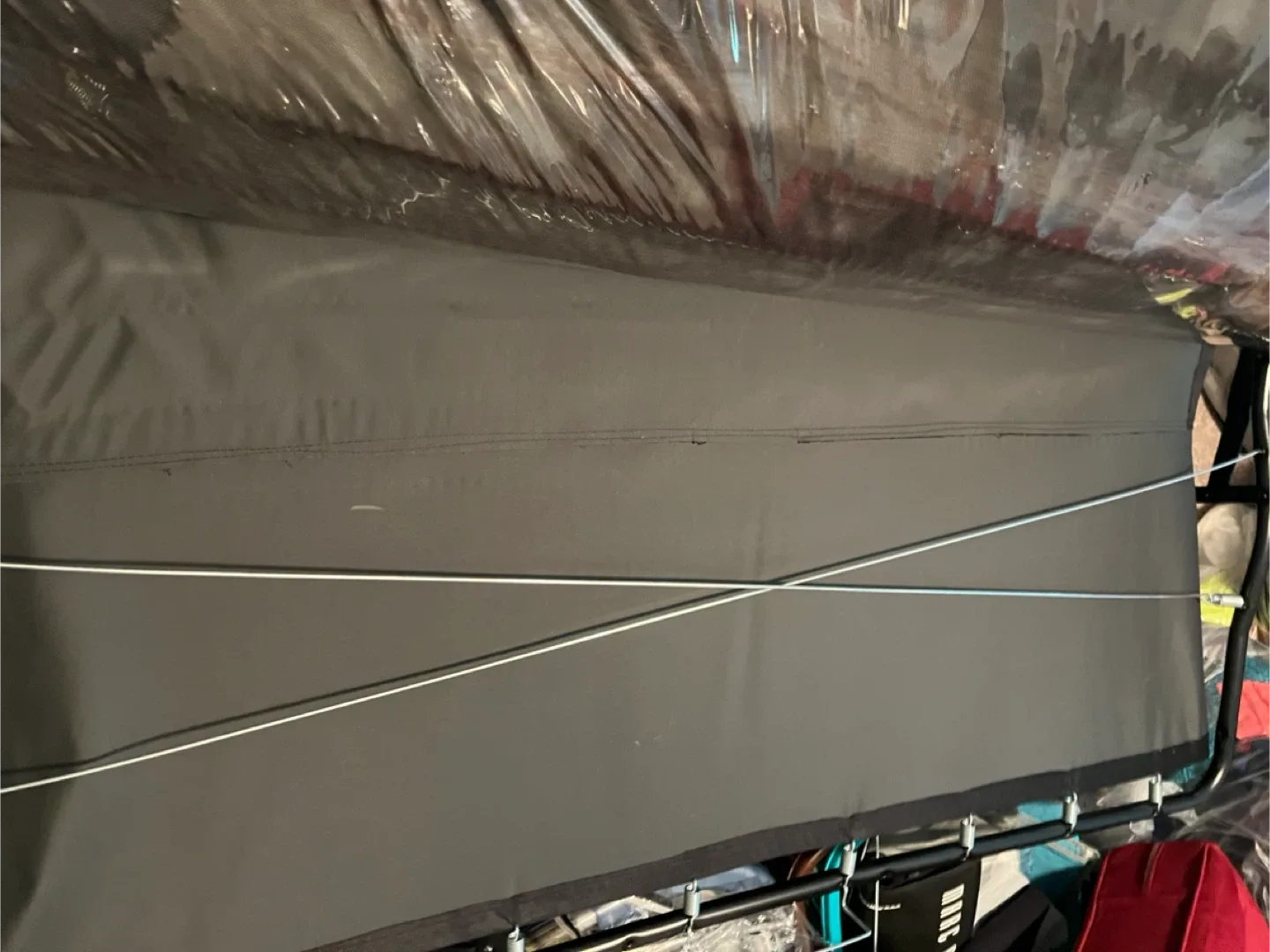 Excellent condition Large sofa w/pull out double bed image indicator(8)