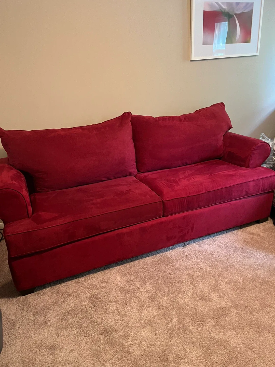 Excellent condition Large sofa w/pull out double bed image indicator(7)