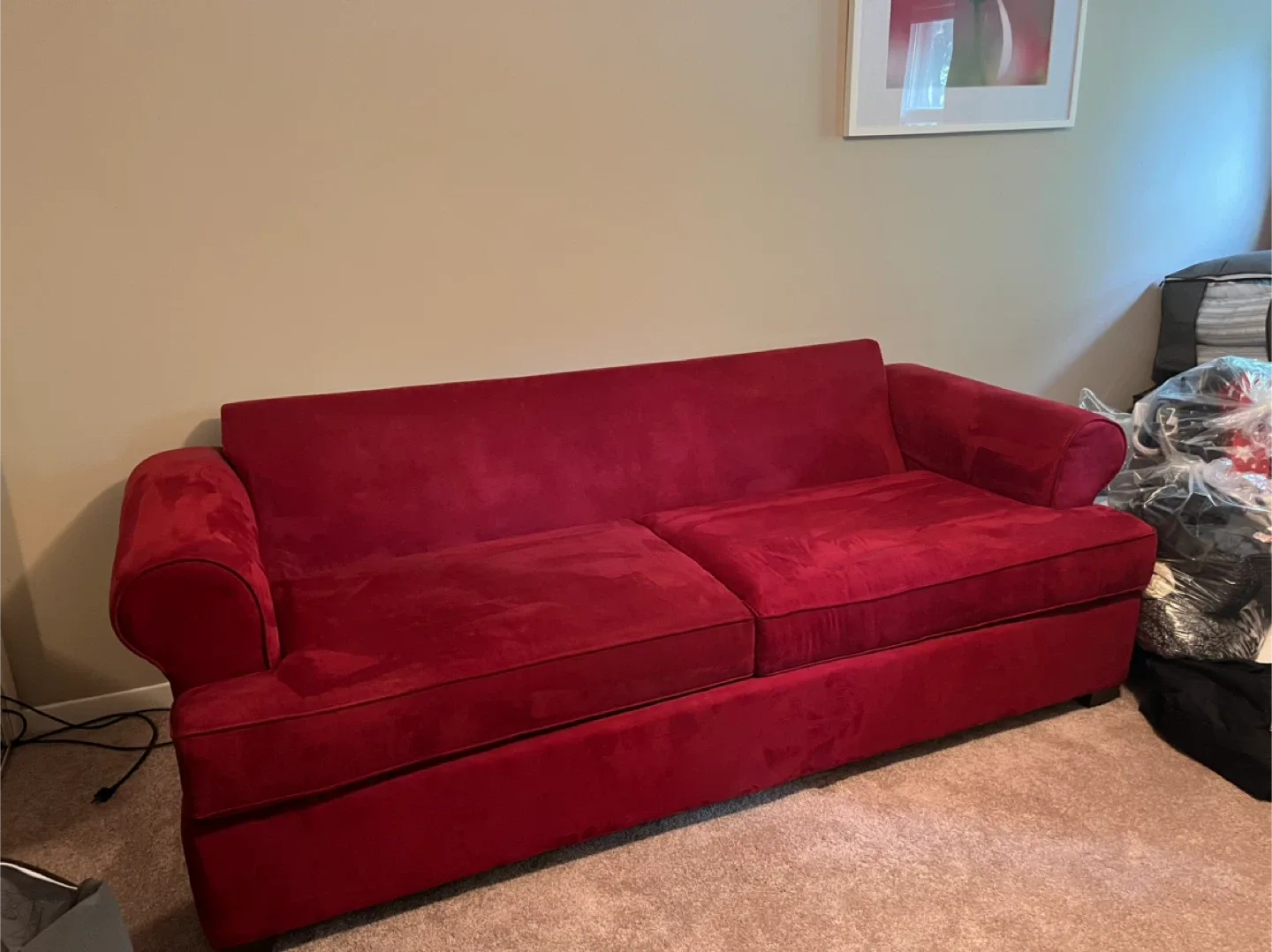 Excellent condition Large sofa w/pull out double bed image indicator(6)