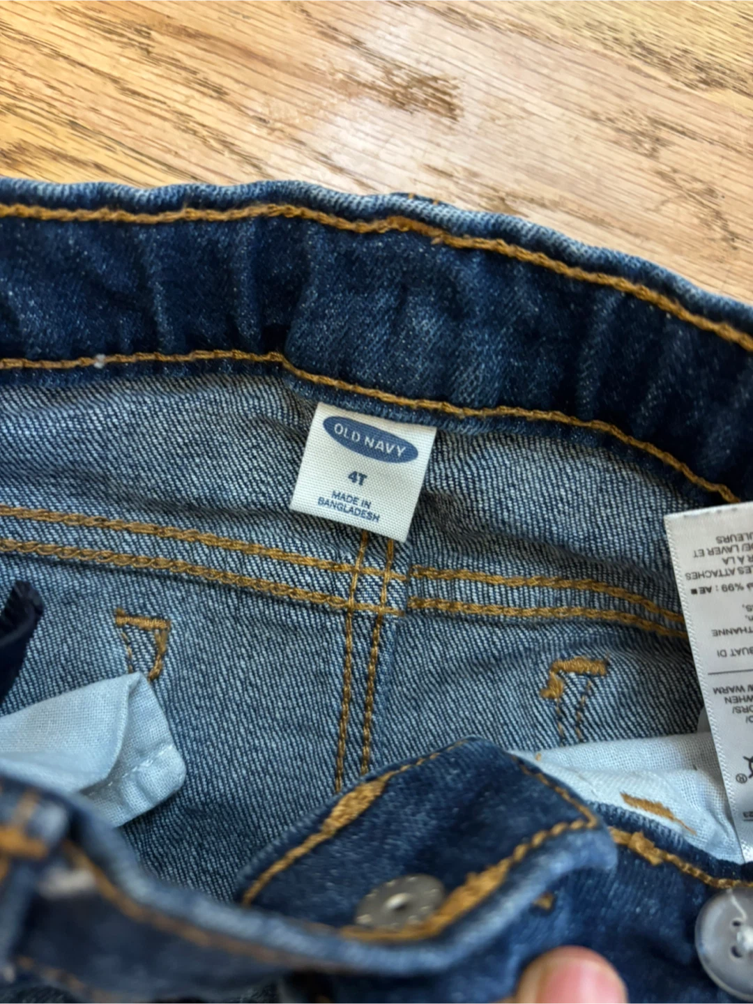 Old Navy Girls' Denim Shorts - Size 4T - photo 3