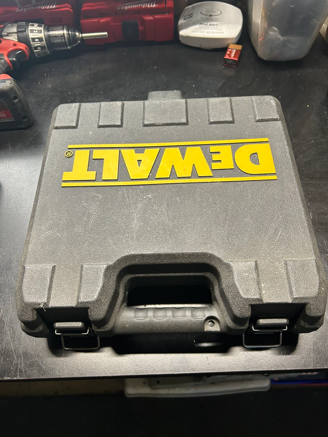 Dewalt Compressor style Brad nailer Kit - Tool - photo 3
