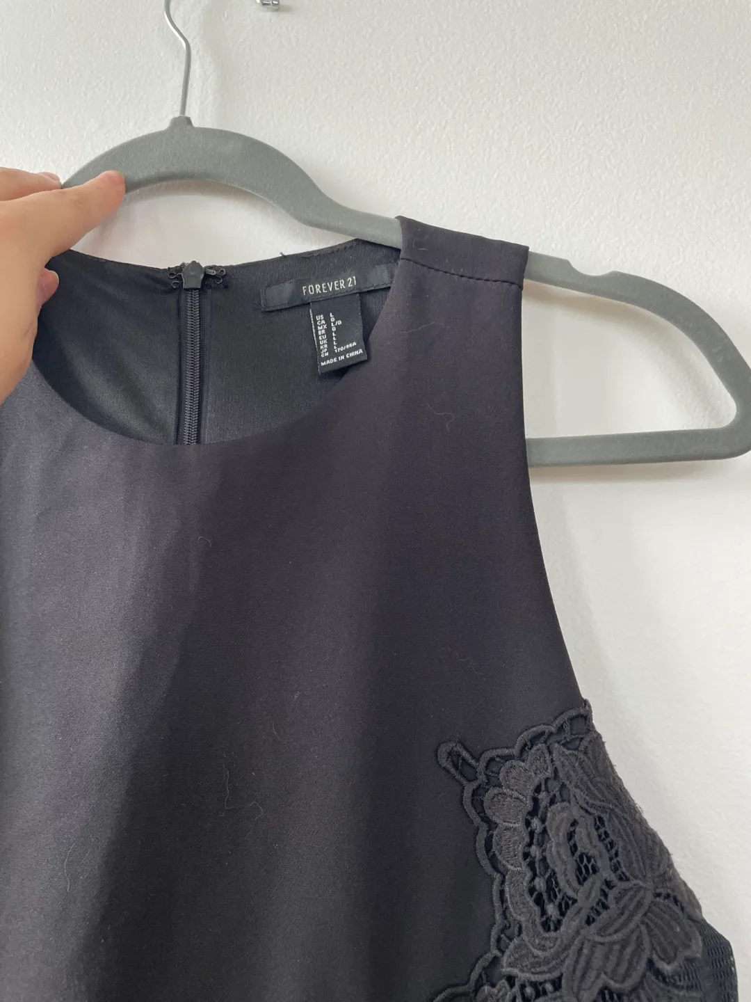 Black Dress image indicator(5)