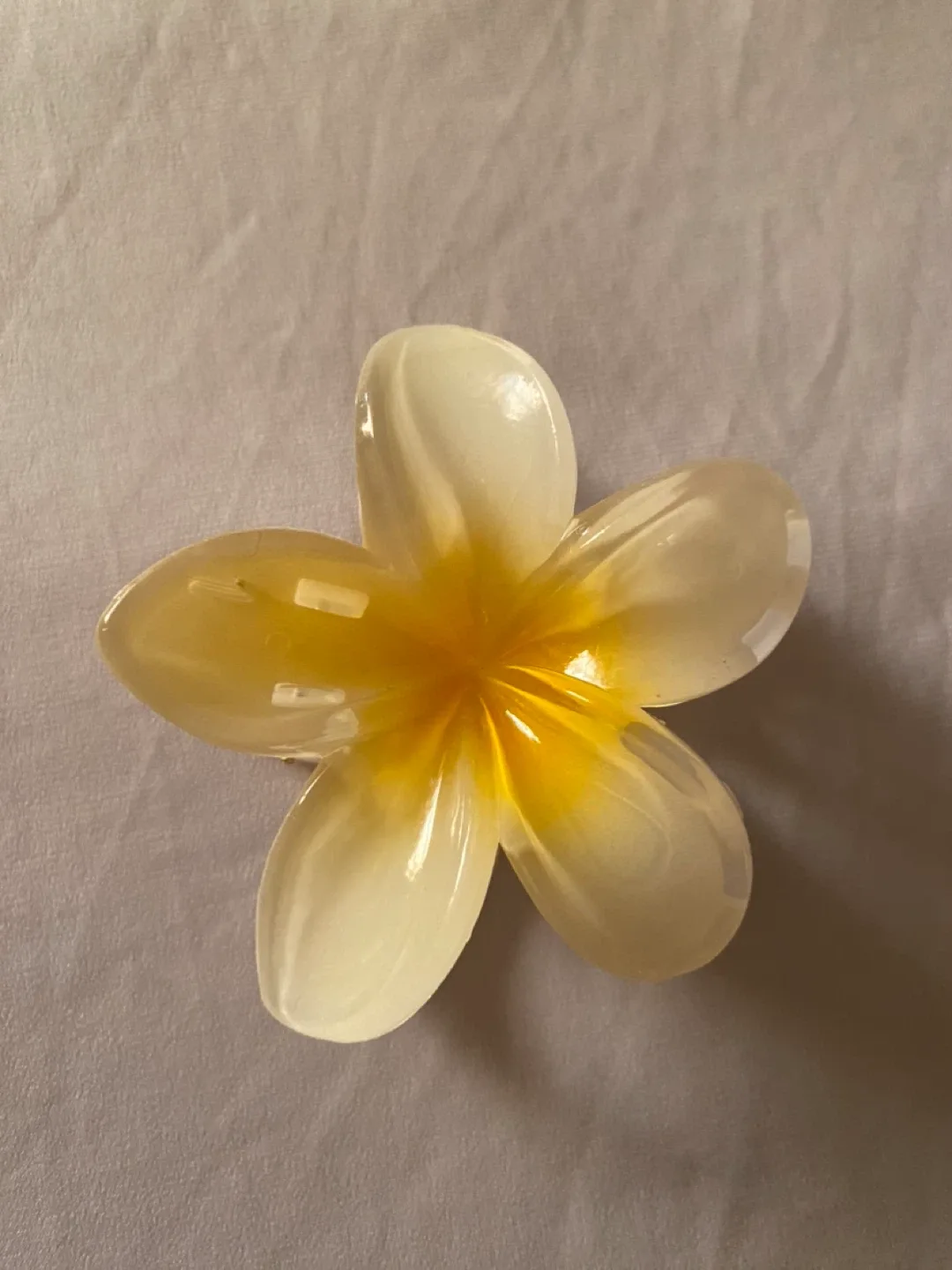 Flower Hair Claw Clip - White thumbnail