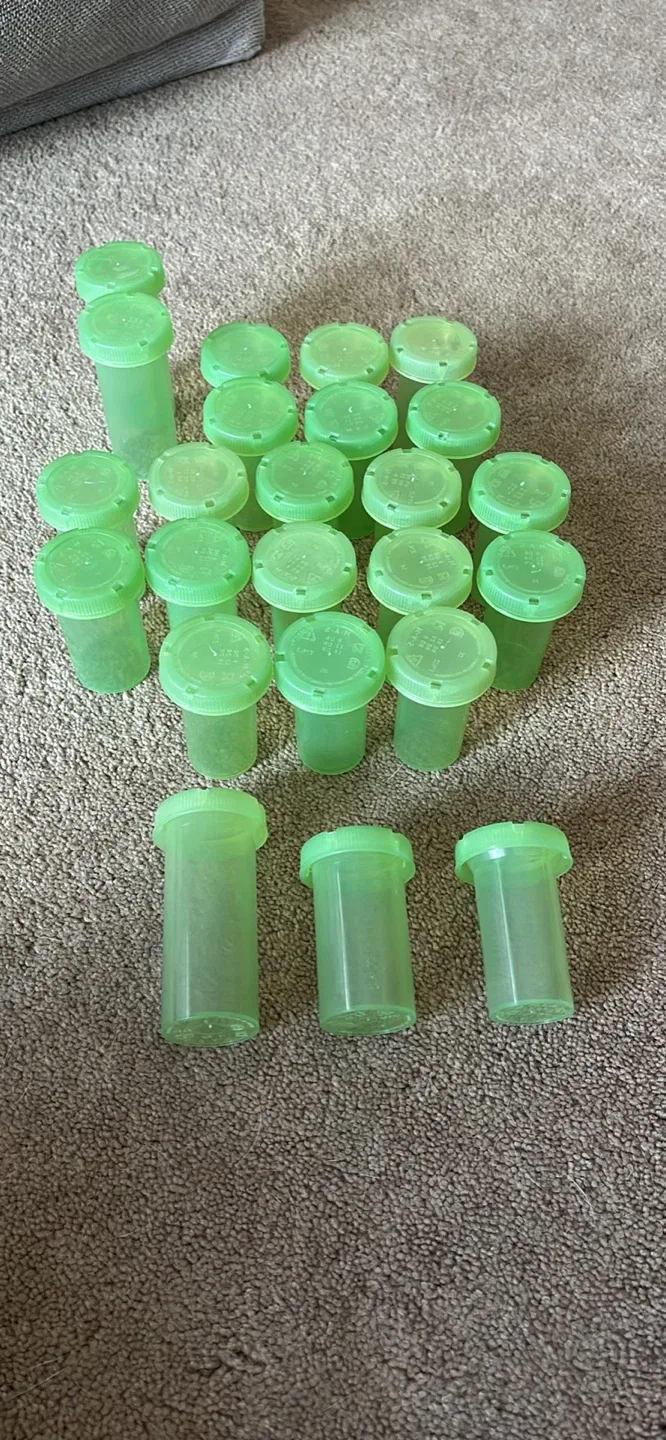 24 empty/clean pill bottles thumbnail