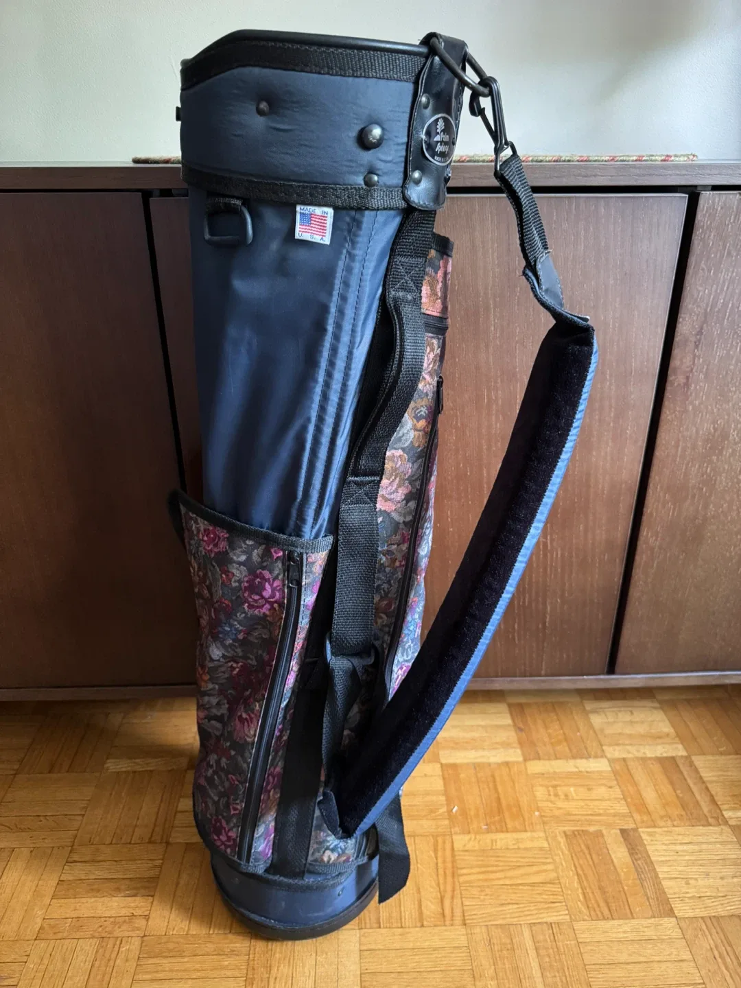 Golf Bag - Floral Pattern image indicator(2)