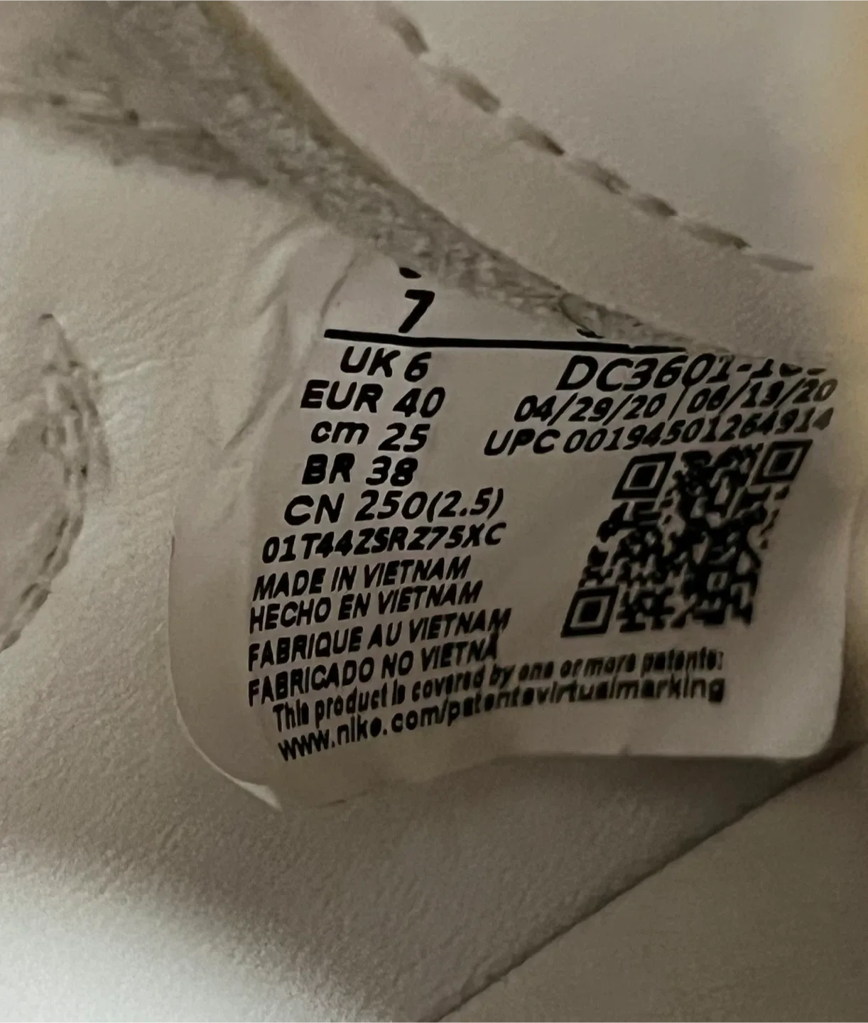 Comme des Garçons x Nike Air Force 1 Mid - White image indicator(6)