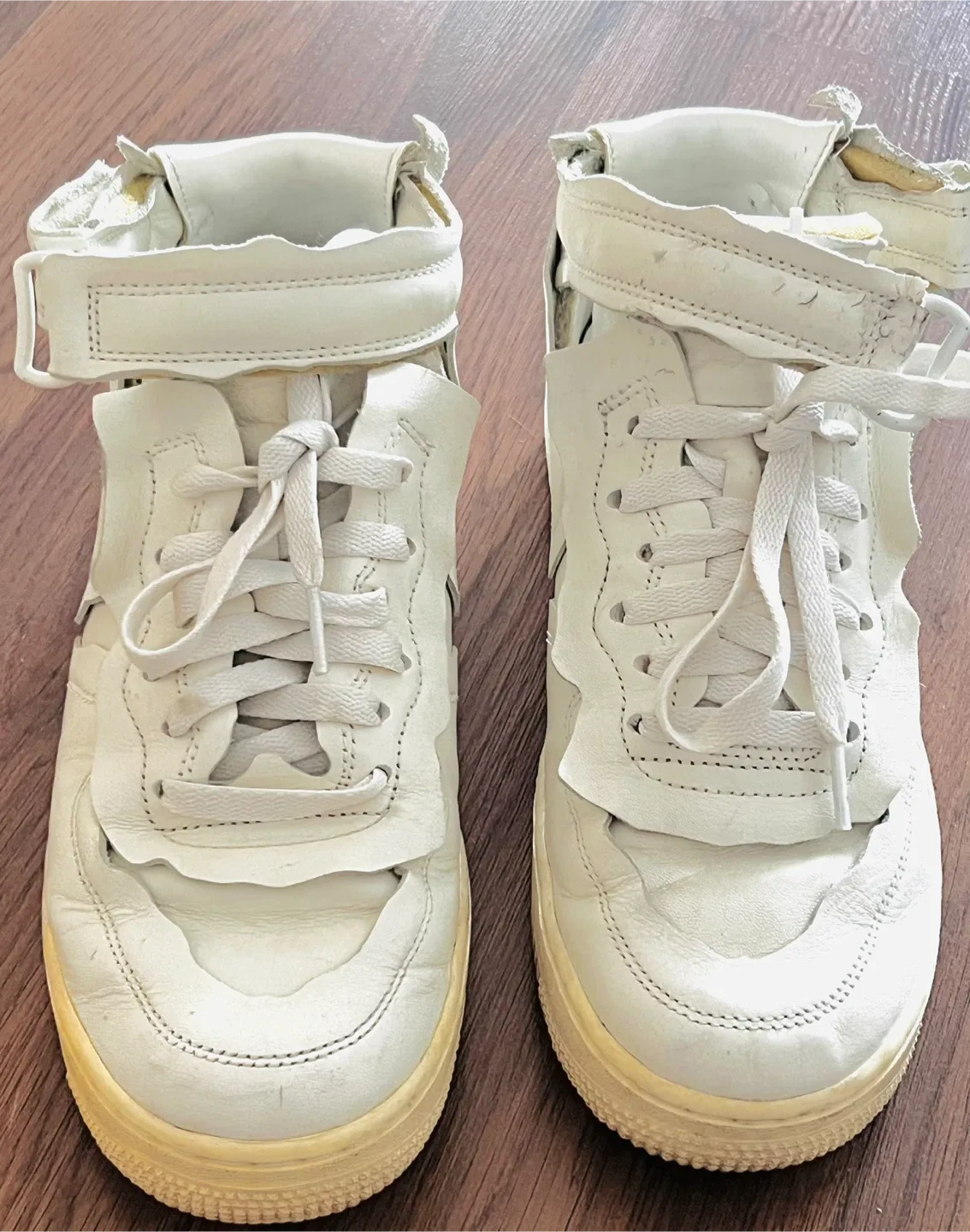 Comme des Garçons x Nike Air Force 1 Mid - White image indicator(3)