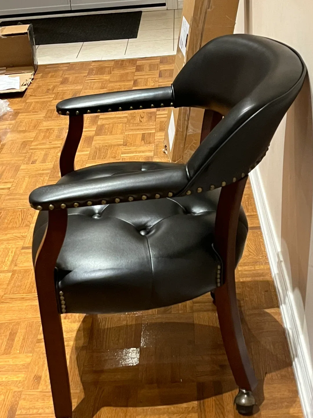 New Black Leather Swivel Desk Chair image indicator(6)