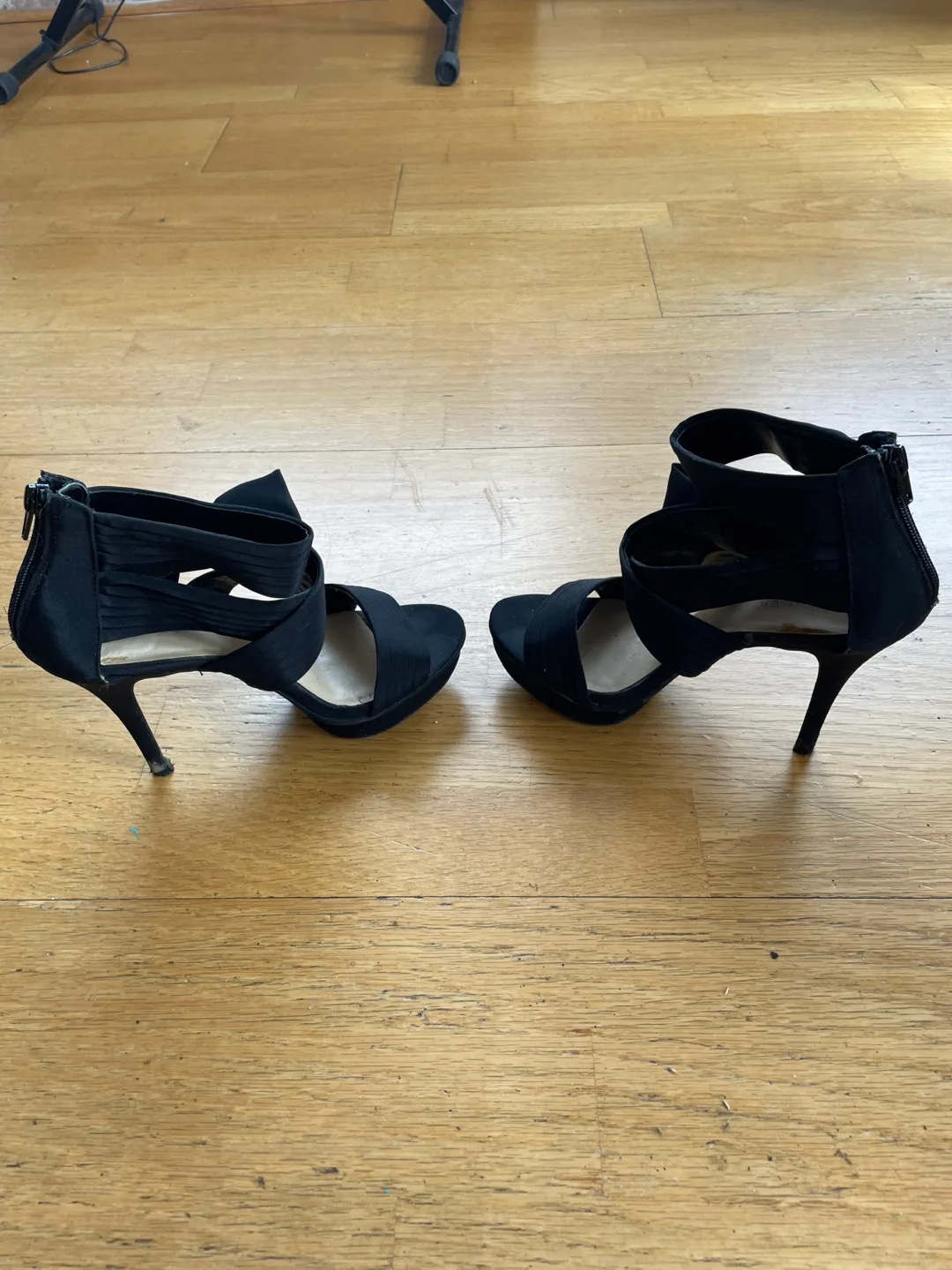 Black Bow Heels image indicator(2)