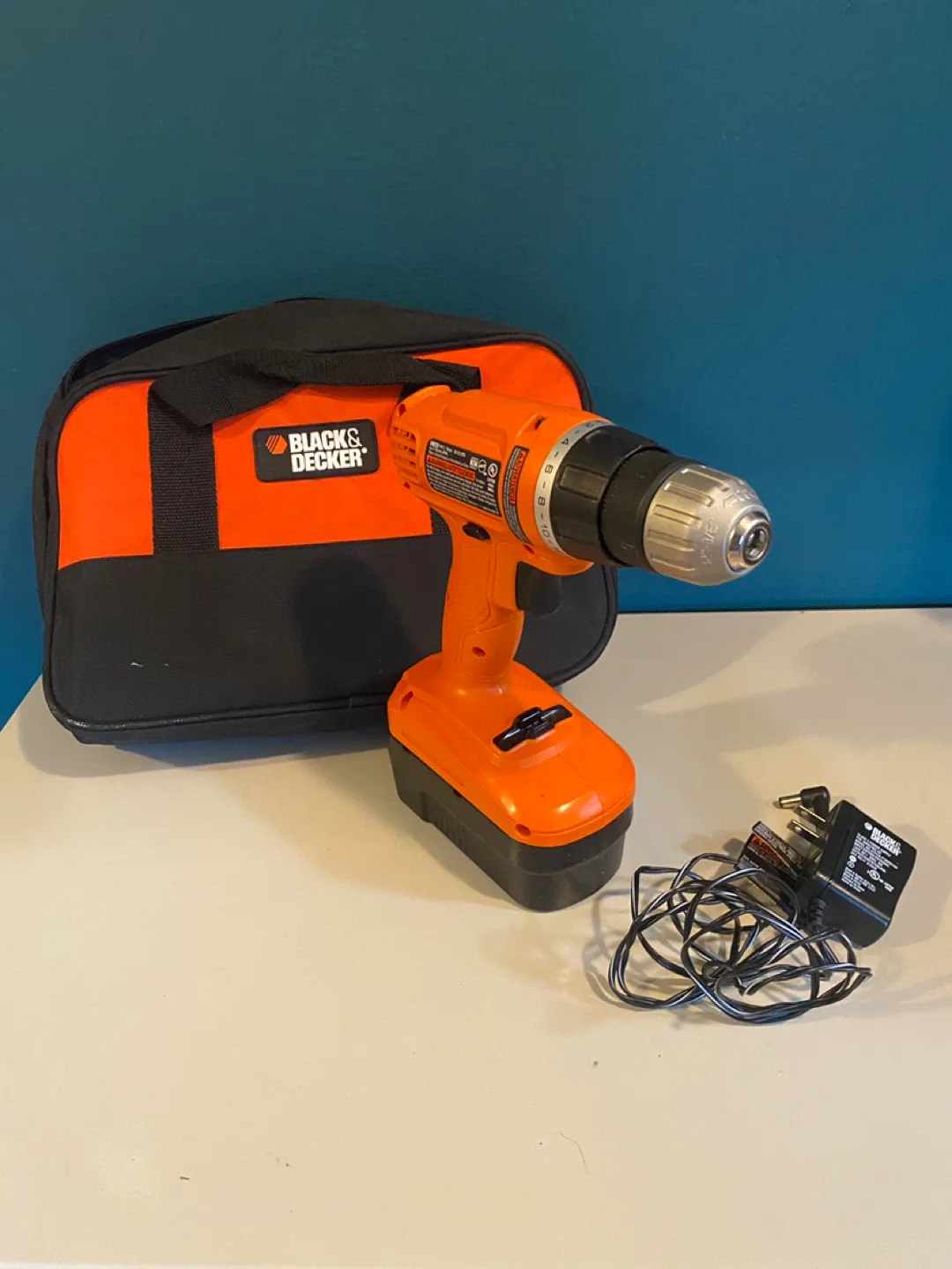 Black & Decker 18V Cordless Drill w/ Charger & Bag