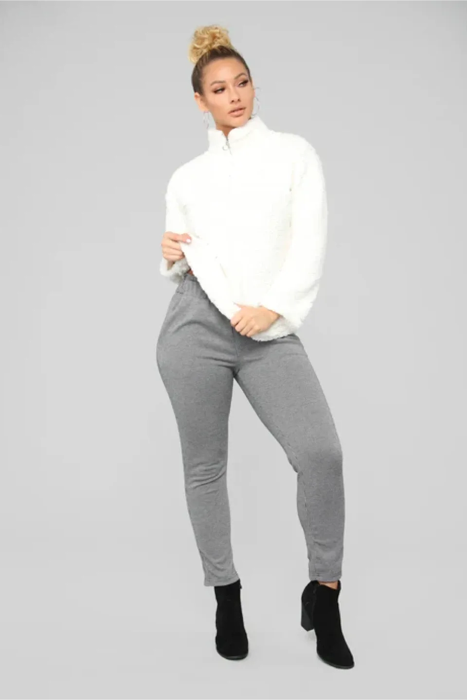 New Fuzzy cozy jacket sweater swearshirt Fashion nova image indicator(2)