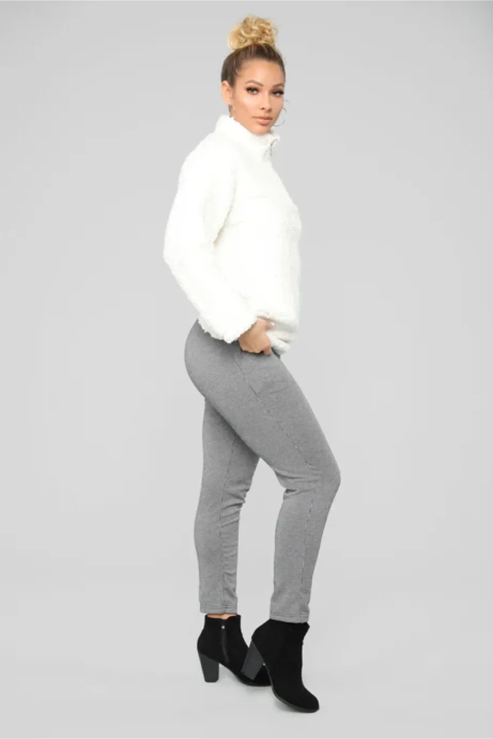 New Fuzzy cozy jacket sweater swearshirt Fashion nova image indicator(3)