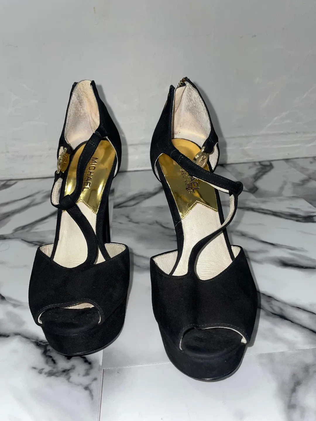 Michael Kors Black Heels image indicator(2)