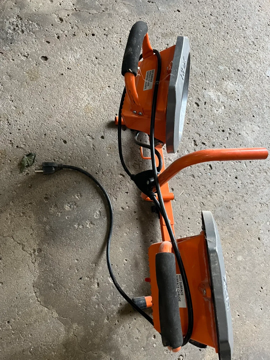 HDX Work Light - Double Head image indicator(2)