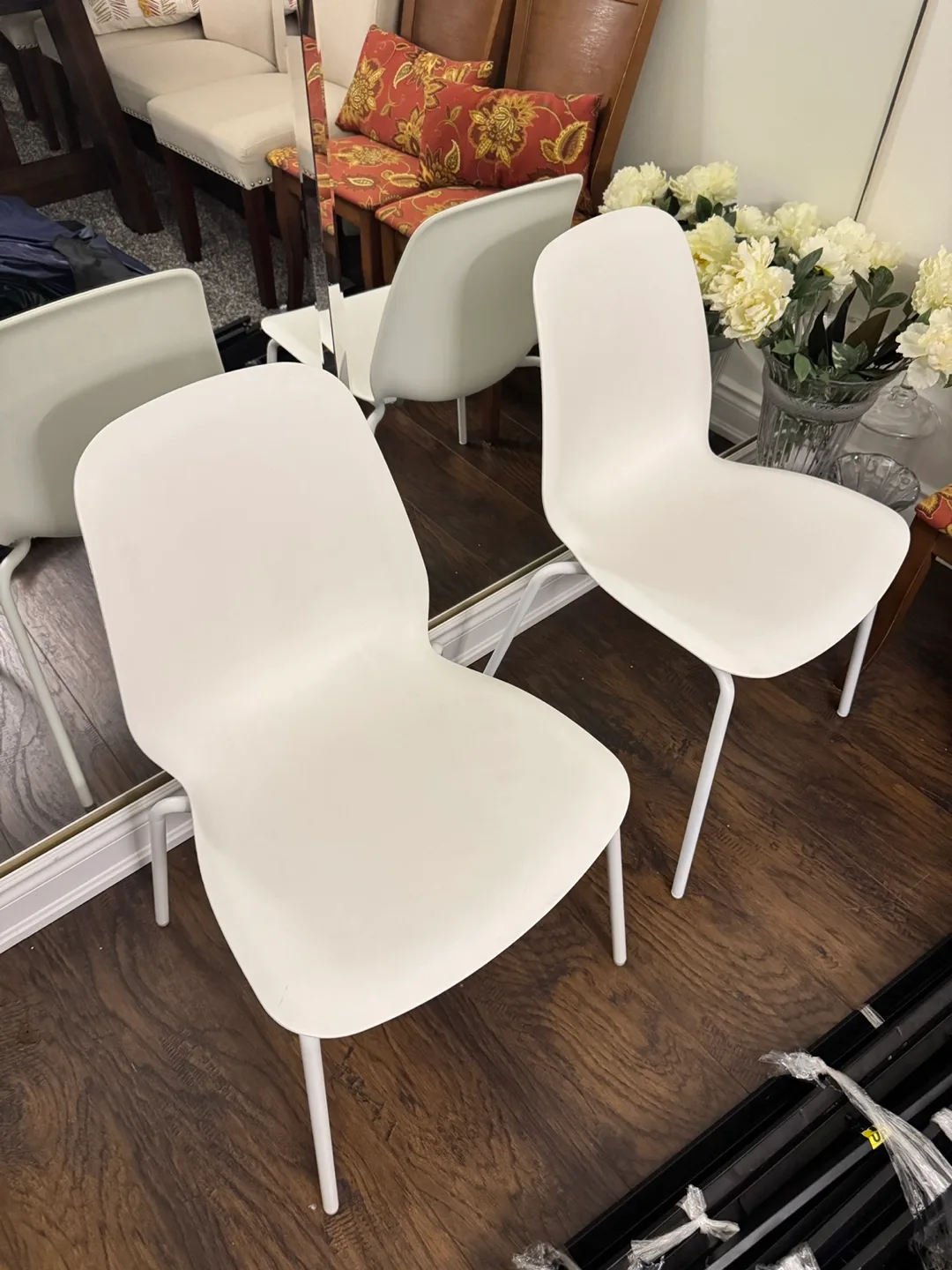 IKEA LIDAS White Chair thumbnail