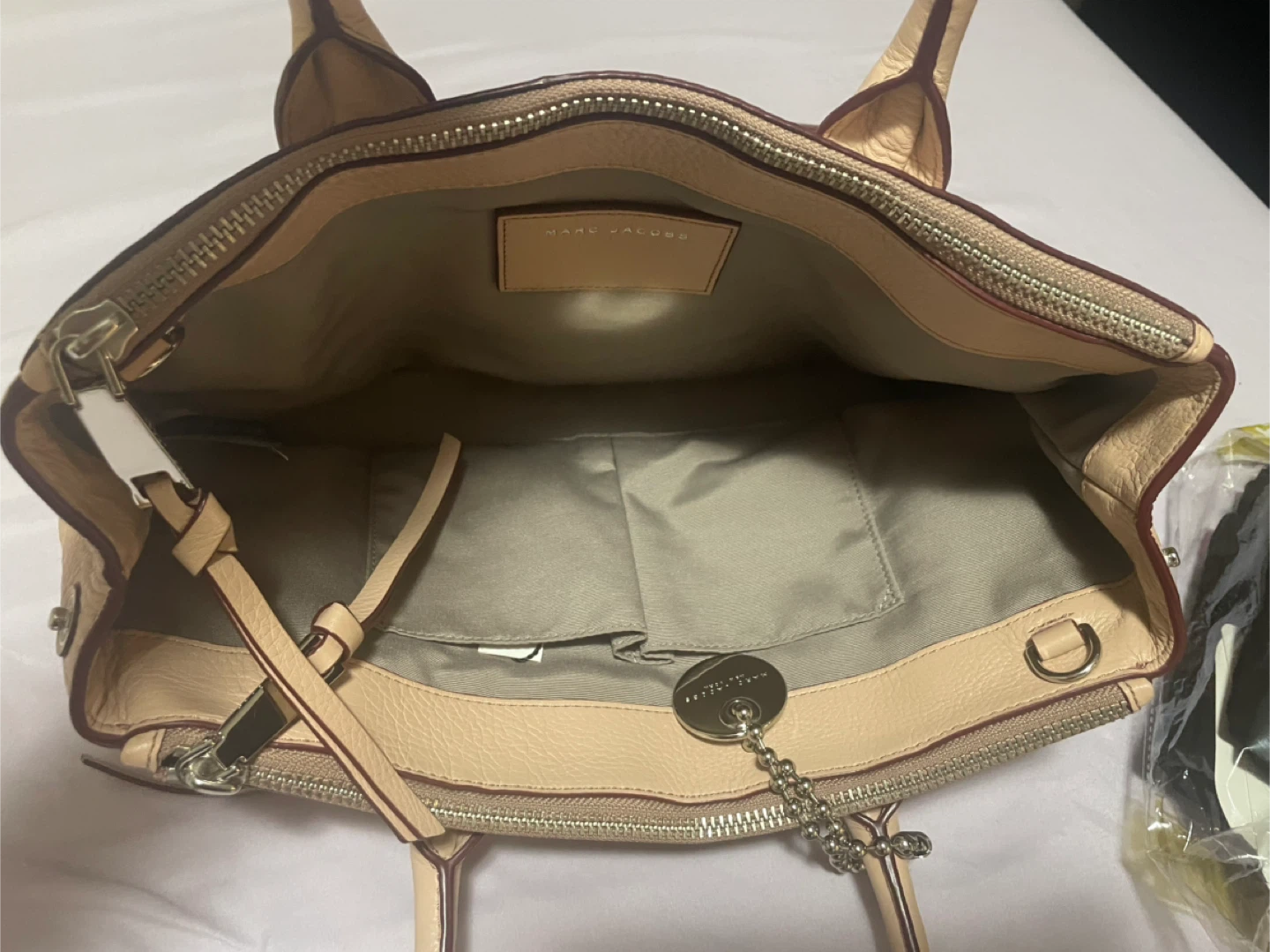 Marc Jacobs Beige Leather Satchel - photo 4