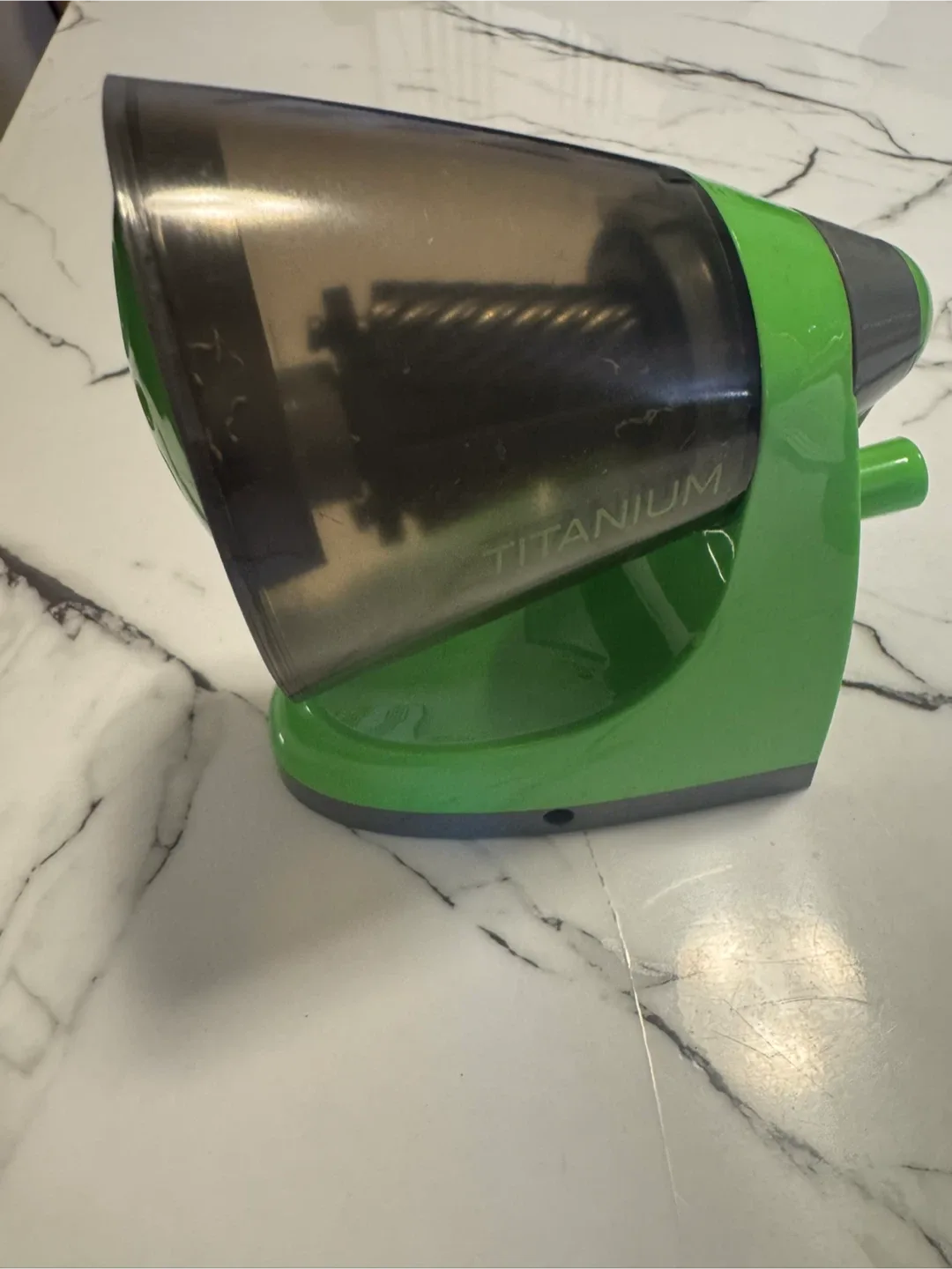 Westcott iPoint Antimicrobial Titanium Manual Pencil Sharpener 🥕 image indicator(2)