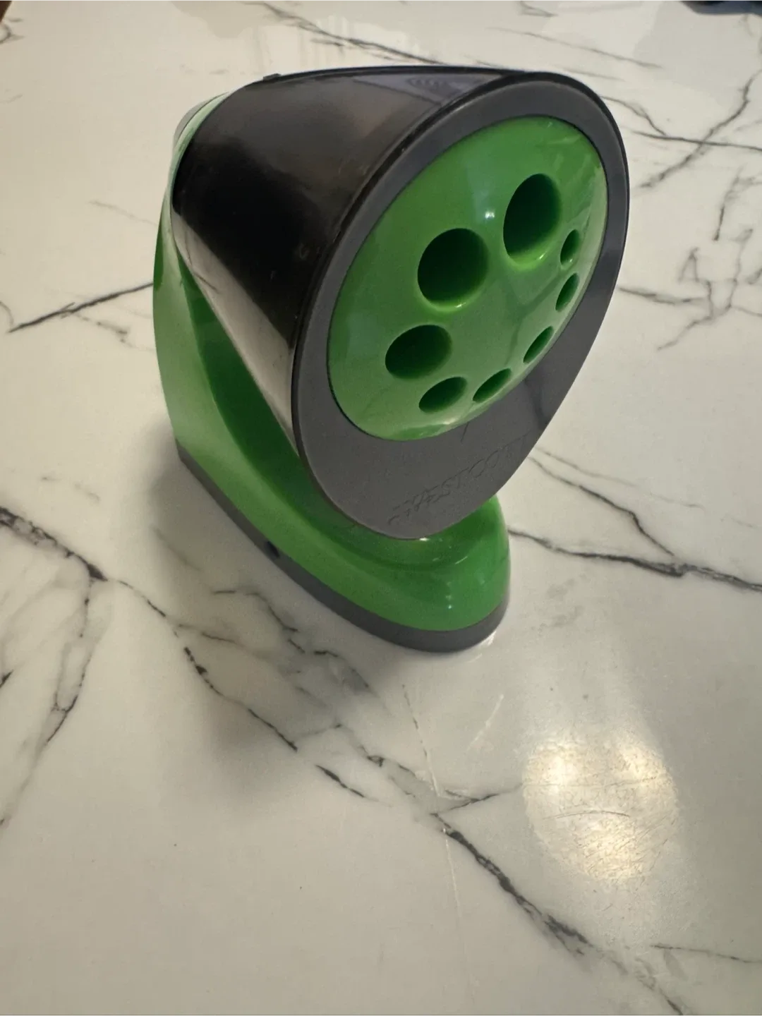 Westcott iPoint Antimicrobial Titanium Manual Pencil Sharpener 🥕 image indicator(3)