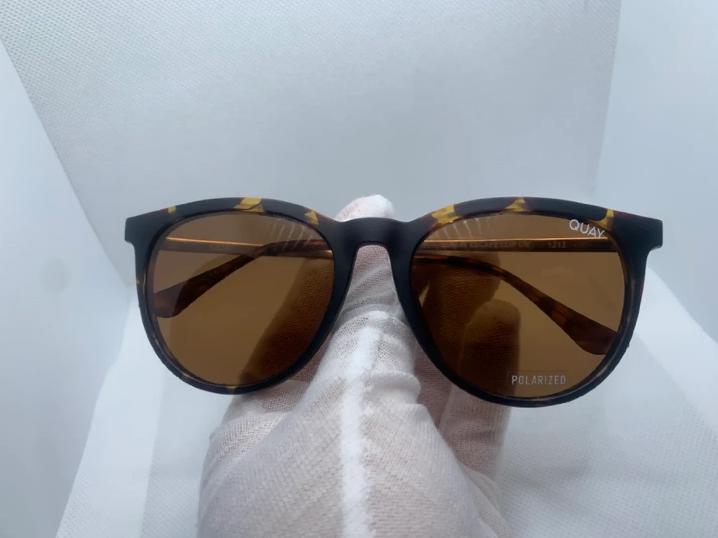 QUAY CLIP-ON prescription Tortoise Sunglasses image indicator(2)