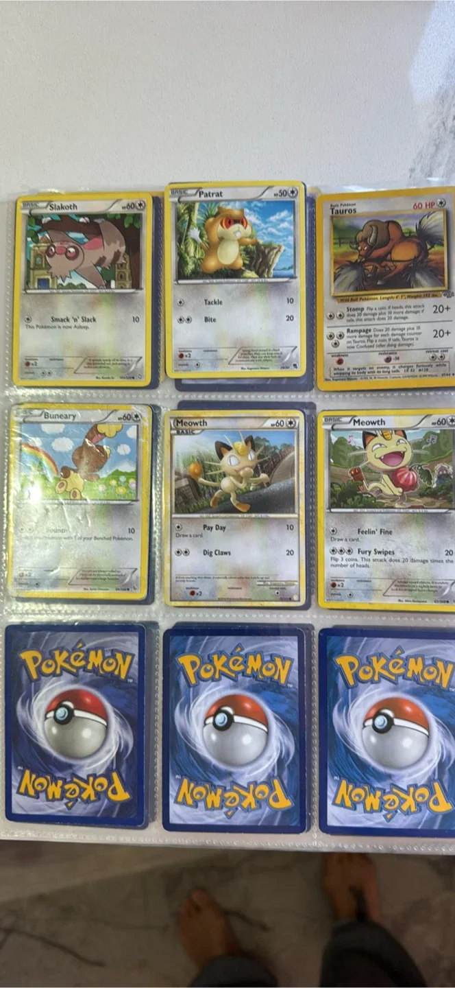 Pokemon Trading Cards Lot image indicator(7)