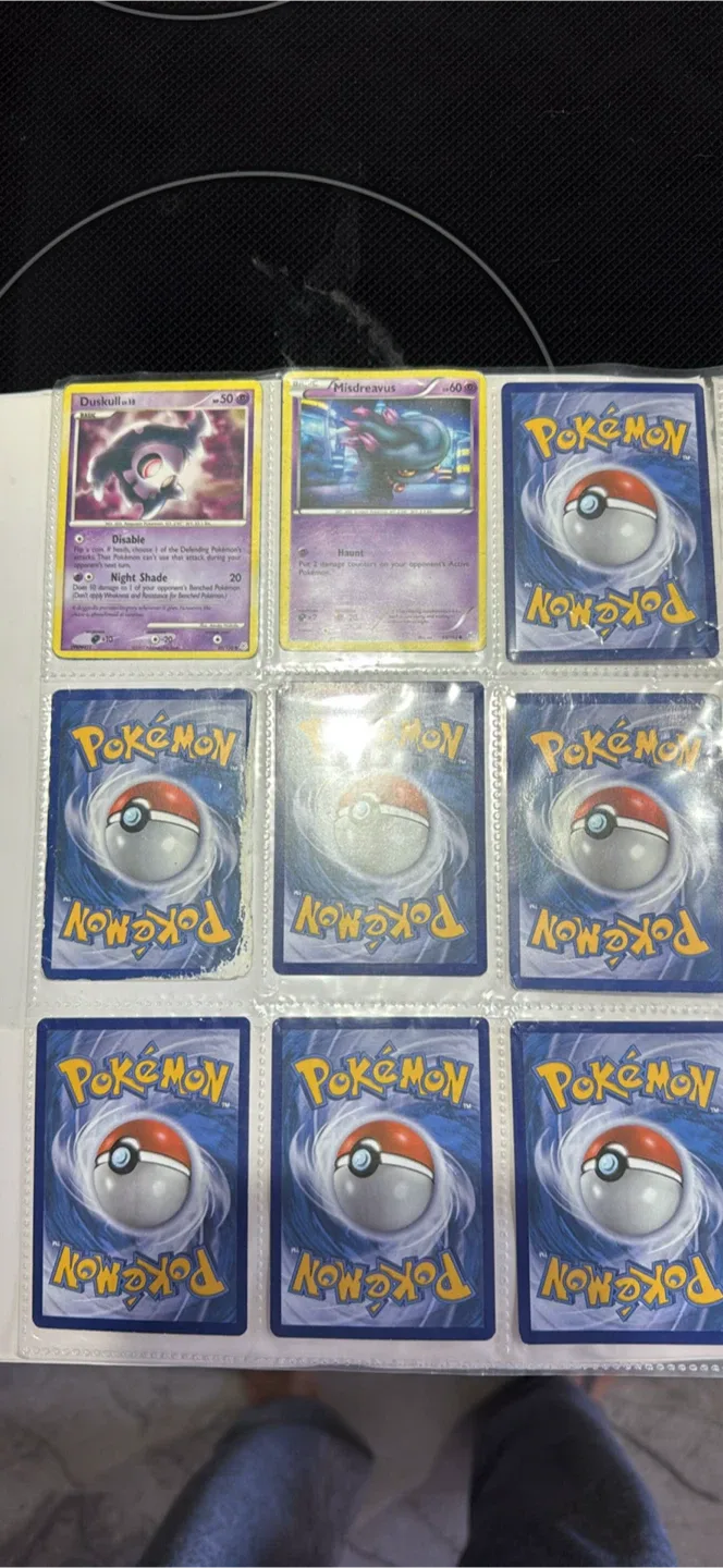 Pokemon Trading Cards Lot image indicator(8)