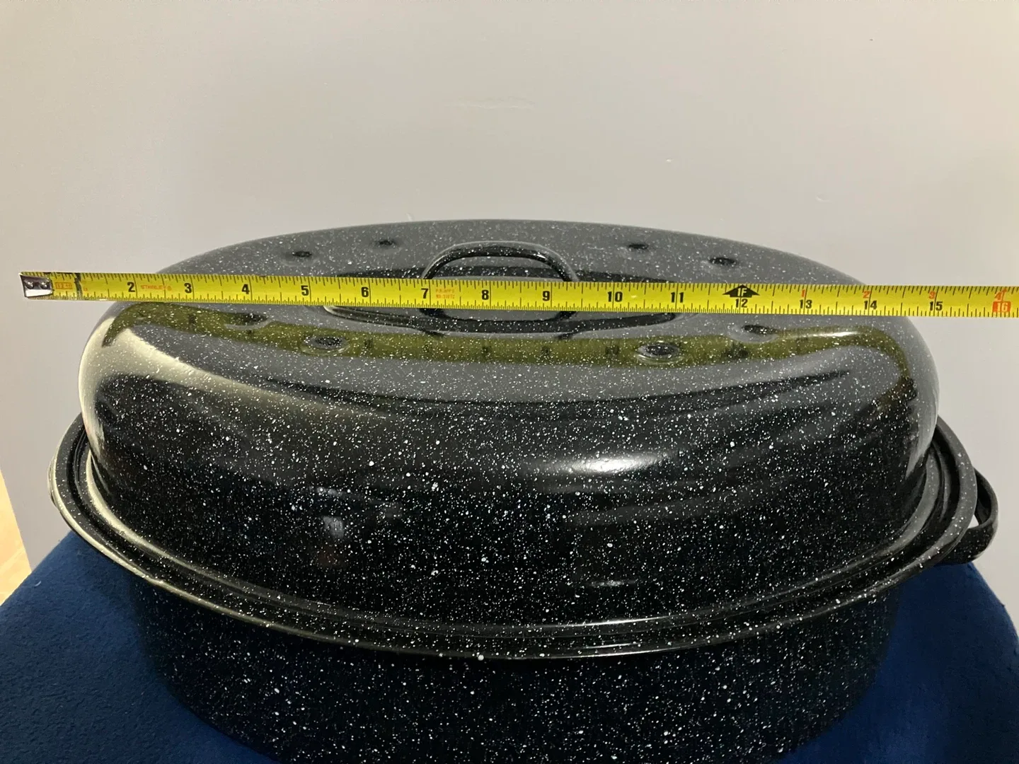 Roaster Pan with Lid image indicator(3)