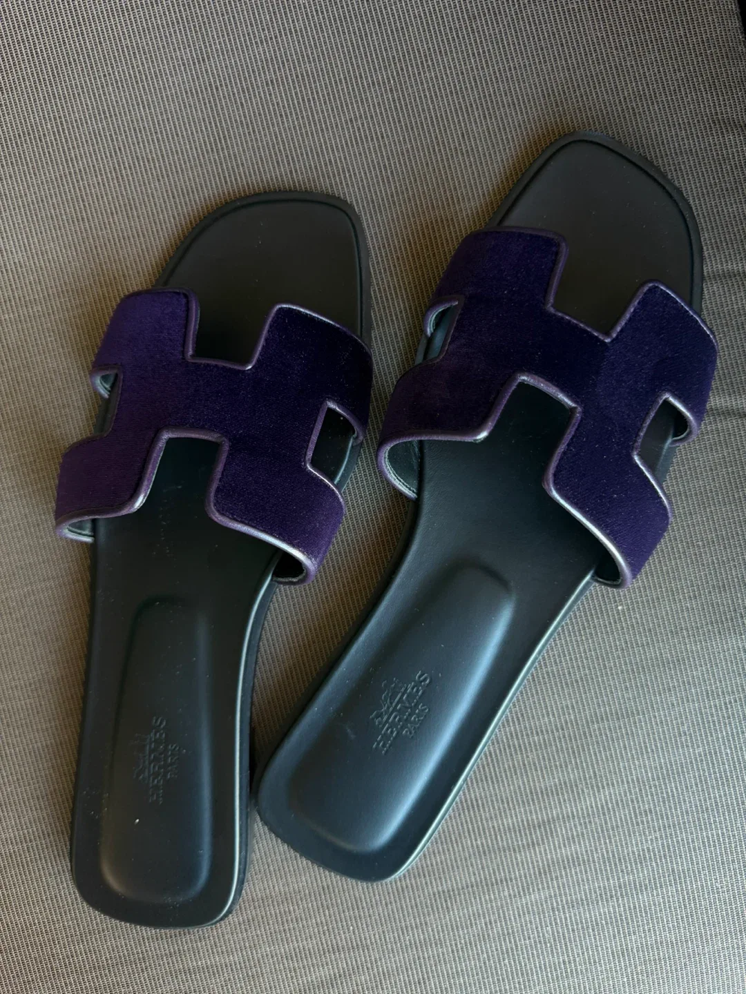 Hermès Sandals Size 39 image indicator(2)
