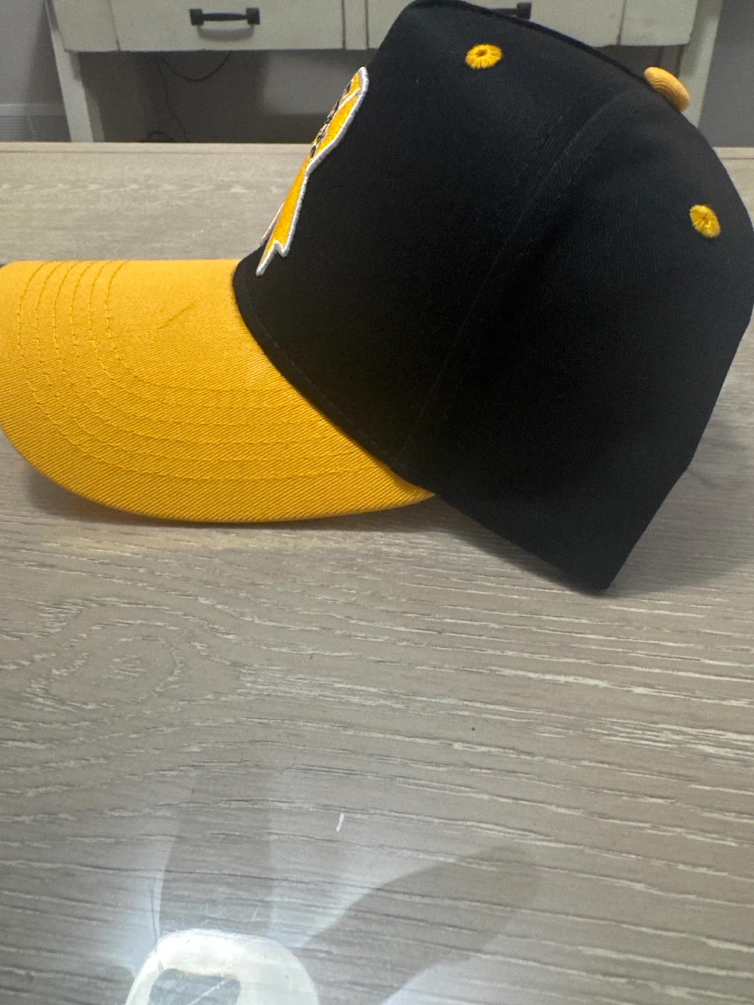 Chicago White Sox Black & Yellow CIBC Hat - photo 4