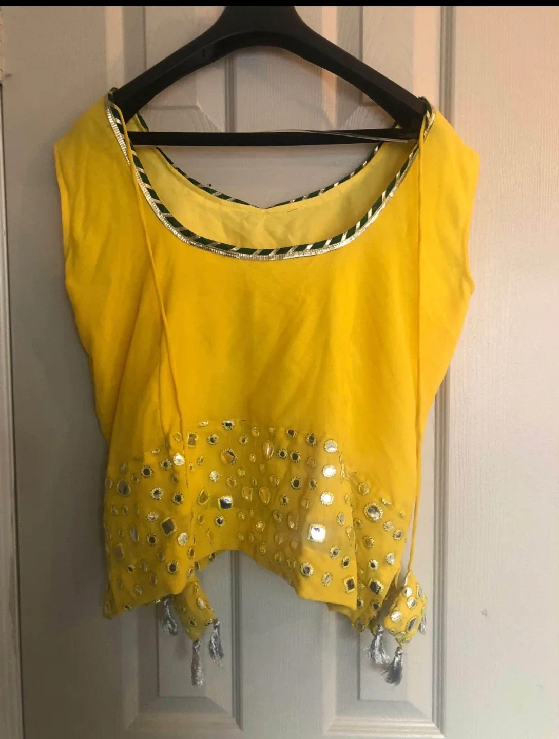 Indian lengha suit image indicator(3)