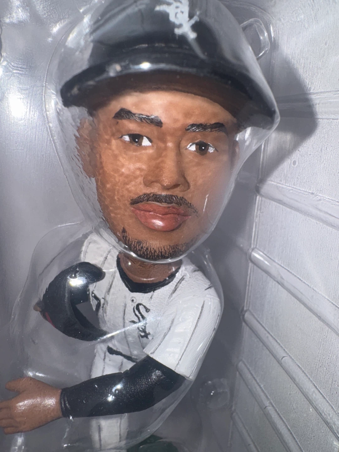 Ken Griffey Jr. White Sox Bobblehead - Sunday Collector's Series - photo 2