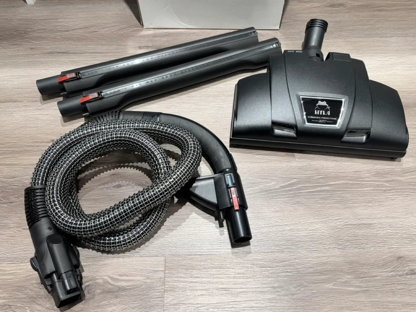 Hyla Ventus EST Vacuum Cleaner New! image indicator(5)