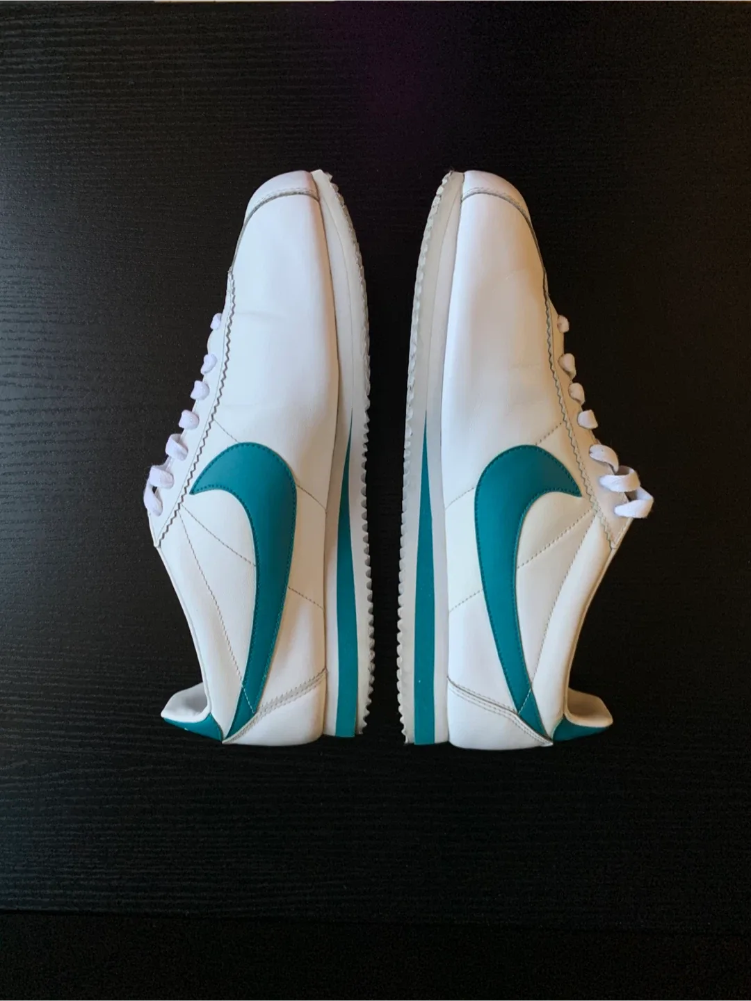 Nike Classic Cortez White & Teal Sneakers thumbnail