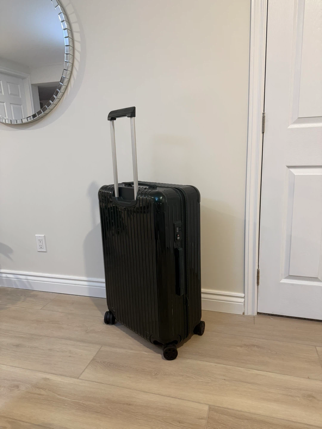 Rimowa Essential Trunk Plus Luggage - Black