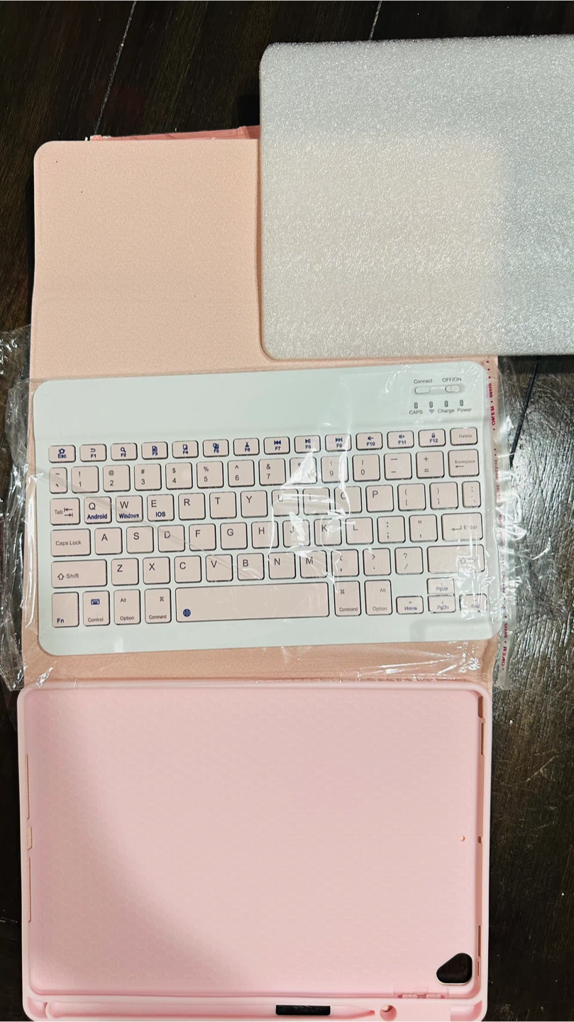 Pink Keyboard Case for iPad -New! - photo 4