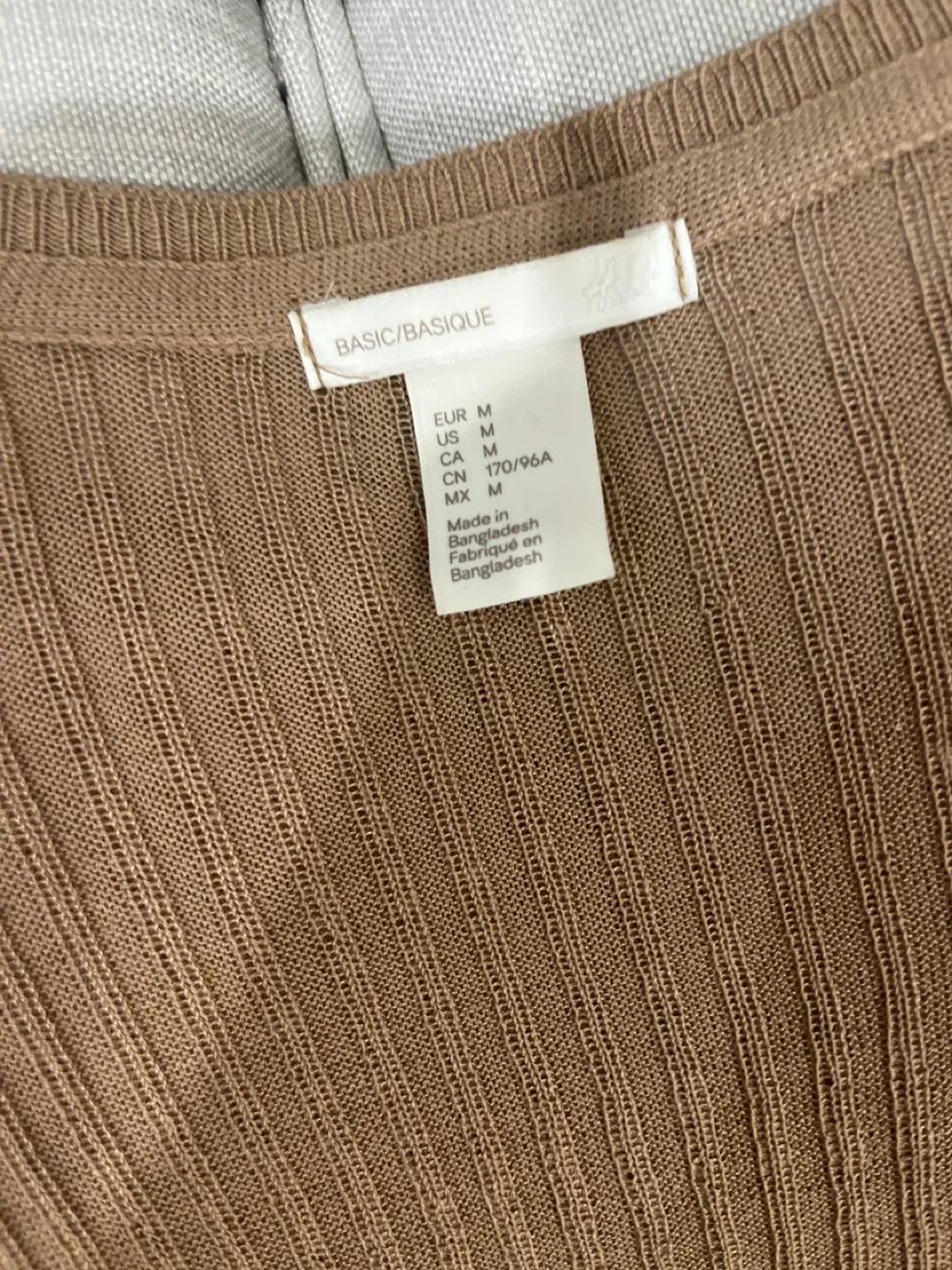 H&M Brown Ribbed Knit Top - Size M image indicator(2)