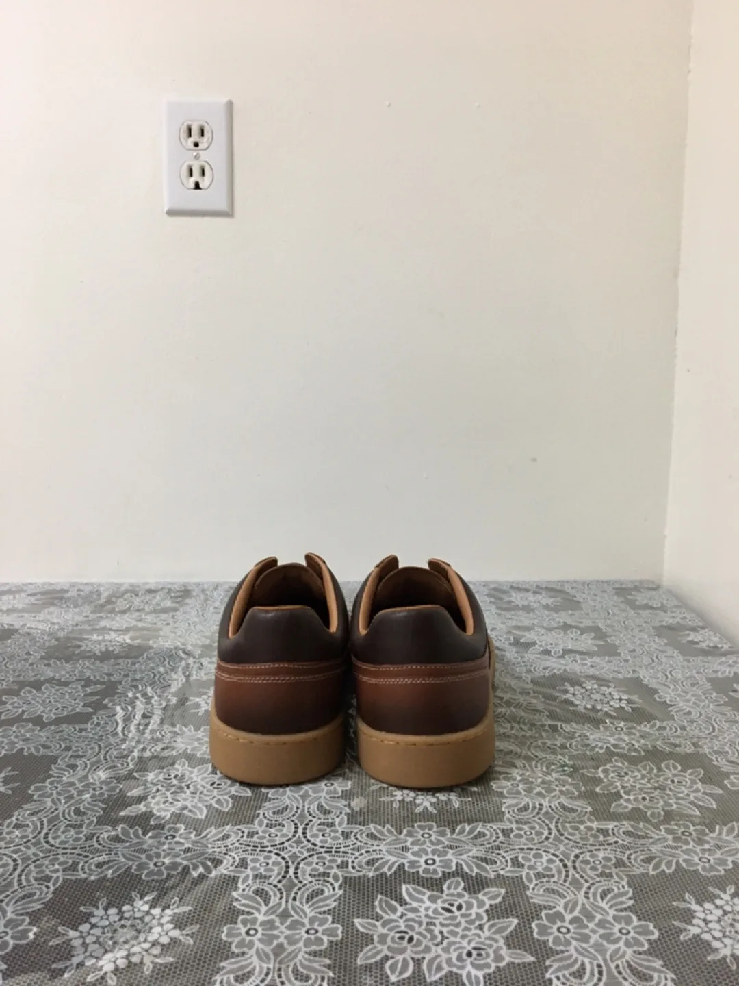 Allen Edmonds Brown Leather Slip-on Sneakers image indicator(3)