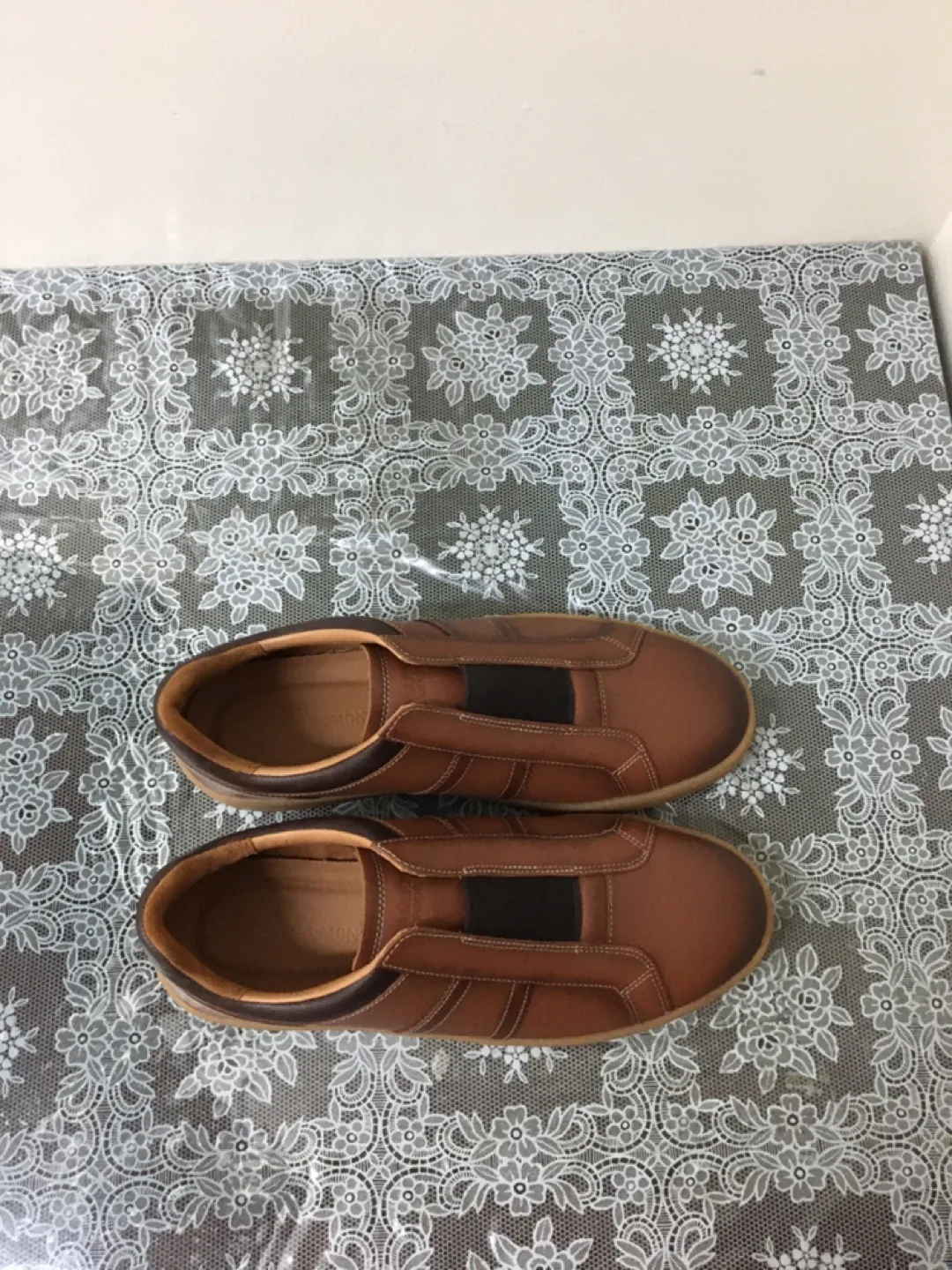 Allen Edmonds Brown Leather Slip-on Sneakers image indicator(4)