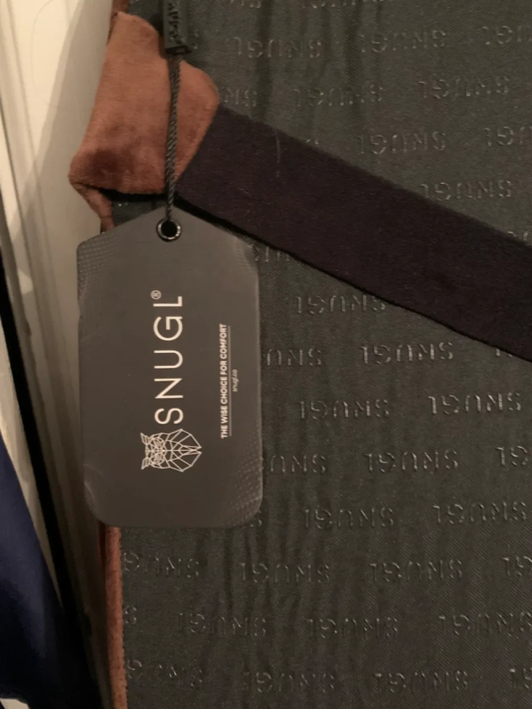 SNUGL Seat Cushion - Brown image indicator(3)