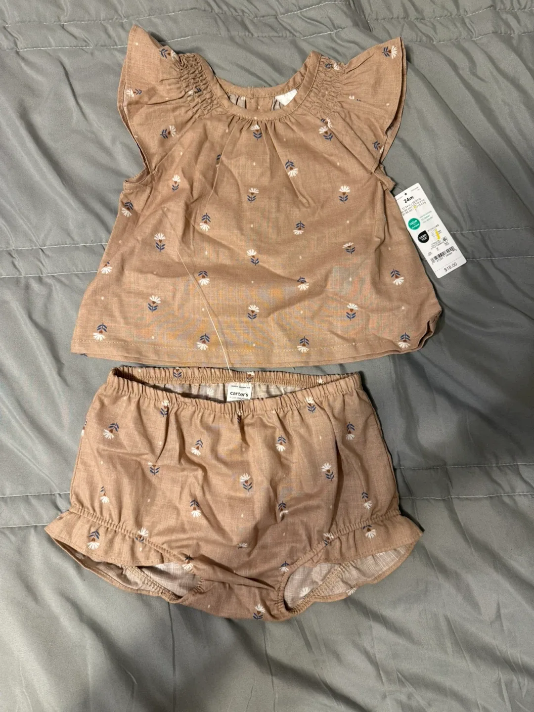 Carter's 24 Months Baby Outfit thumbnail