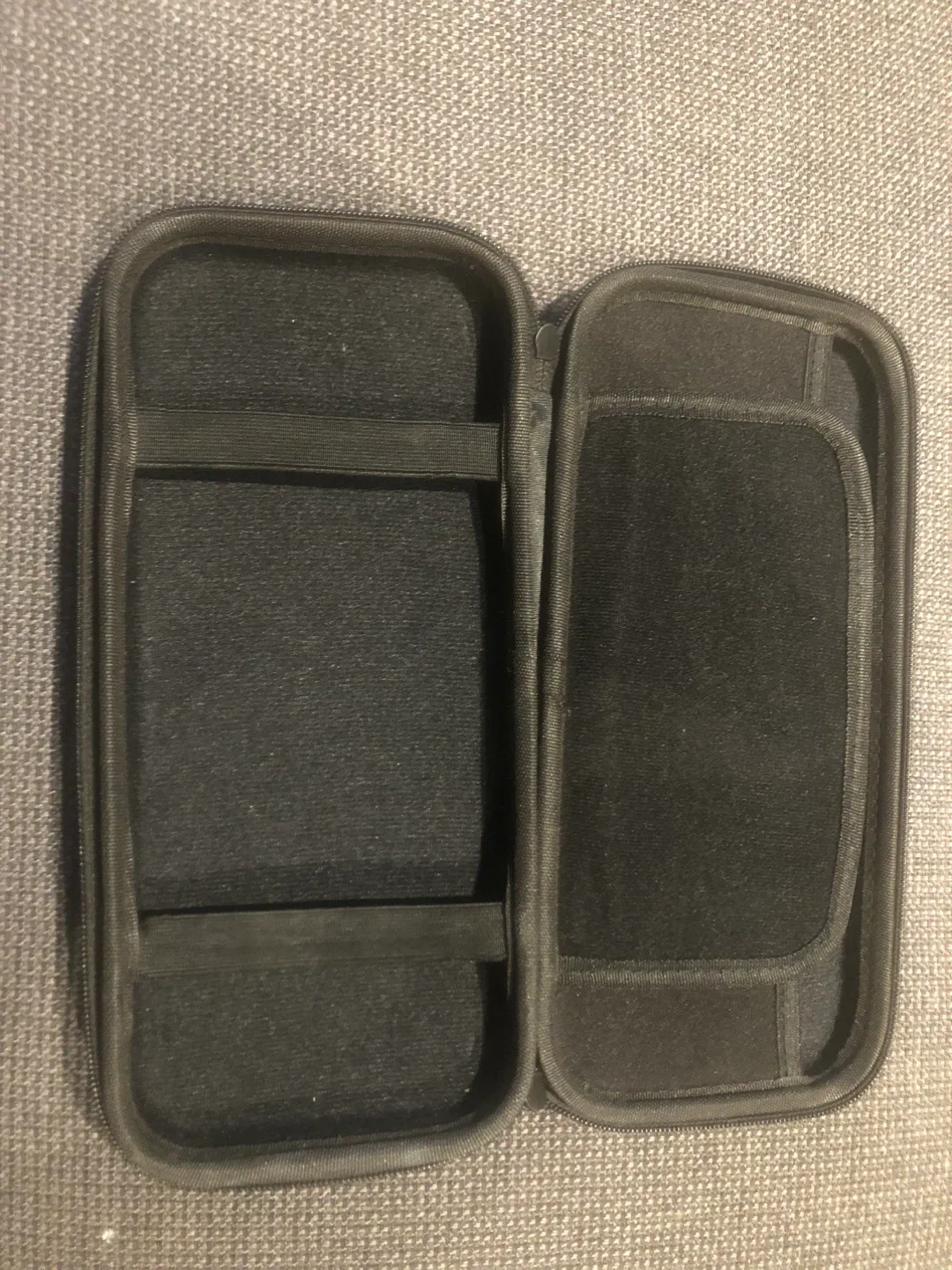 Insignia Case for  Nintendo switch 1- Black image indicator(2)