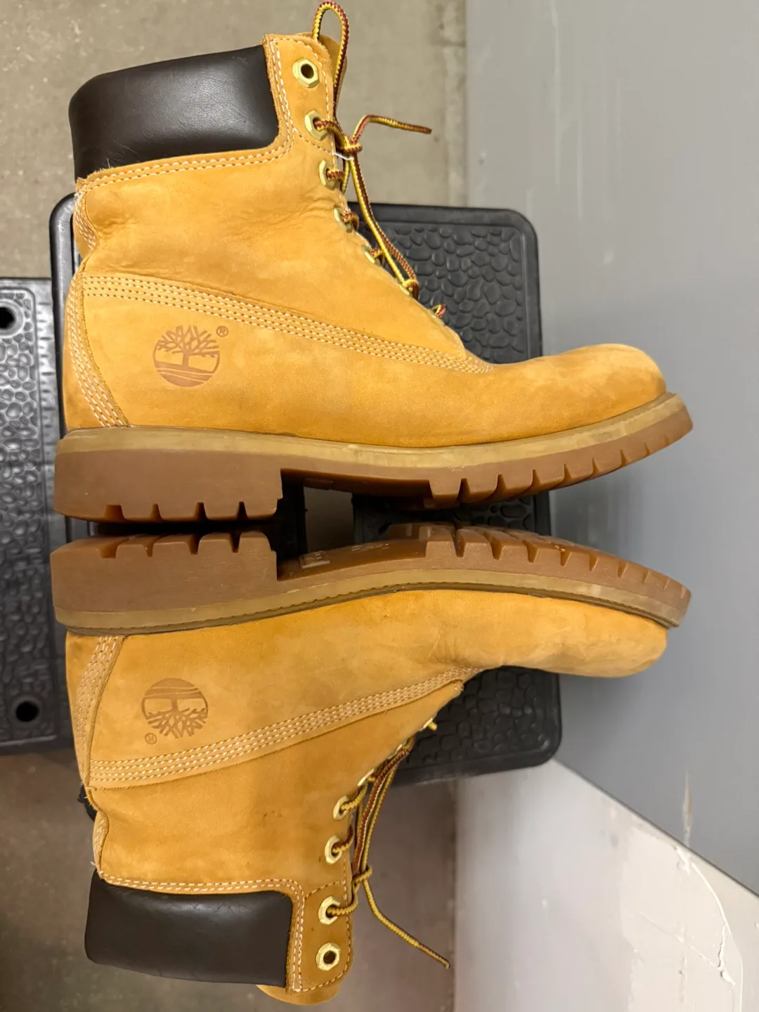 Timberland Boots - Size 8 for Men image indicator(8)