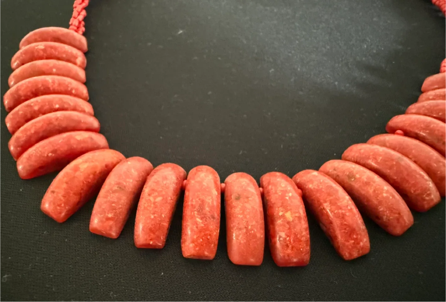 Red Coral Beaded Necklace image indicator(2)