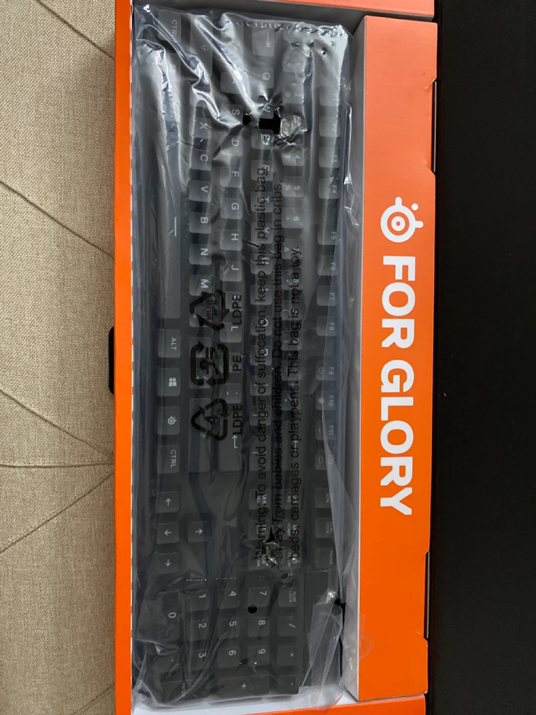 New SteelSeries Apex 7 Mechanical Gaming Keyboard - Red Linear - photo 3