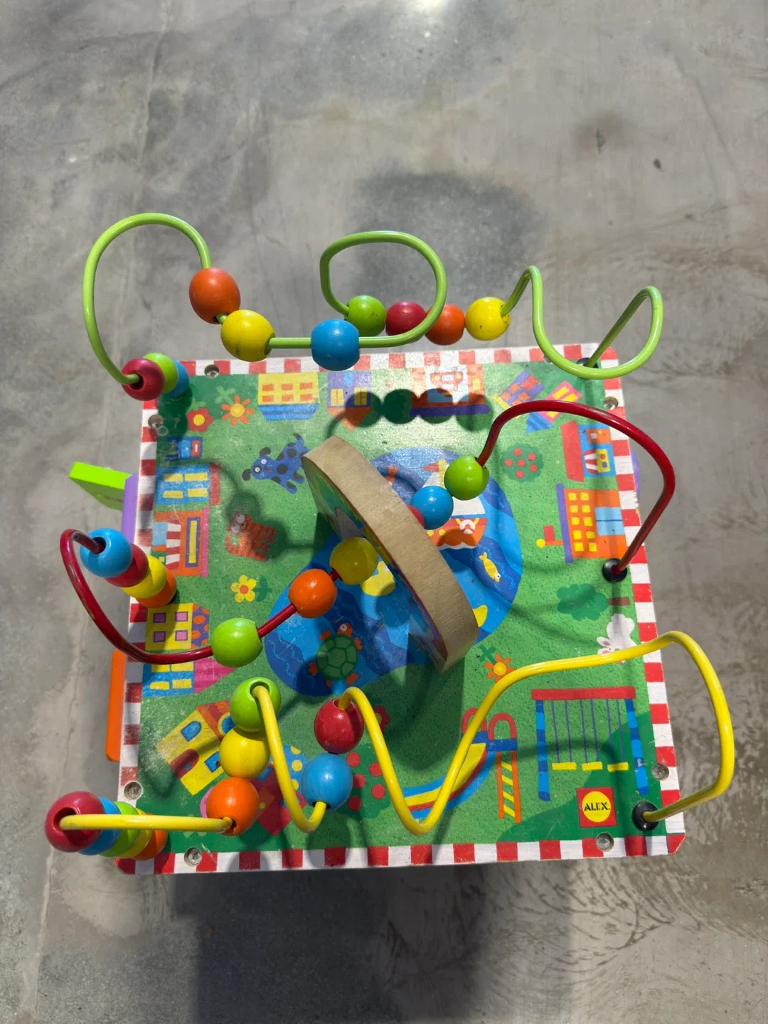 Busy Town Wooden Activity Cube image indicator(7)